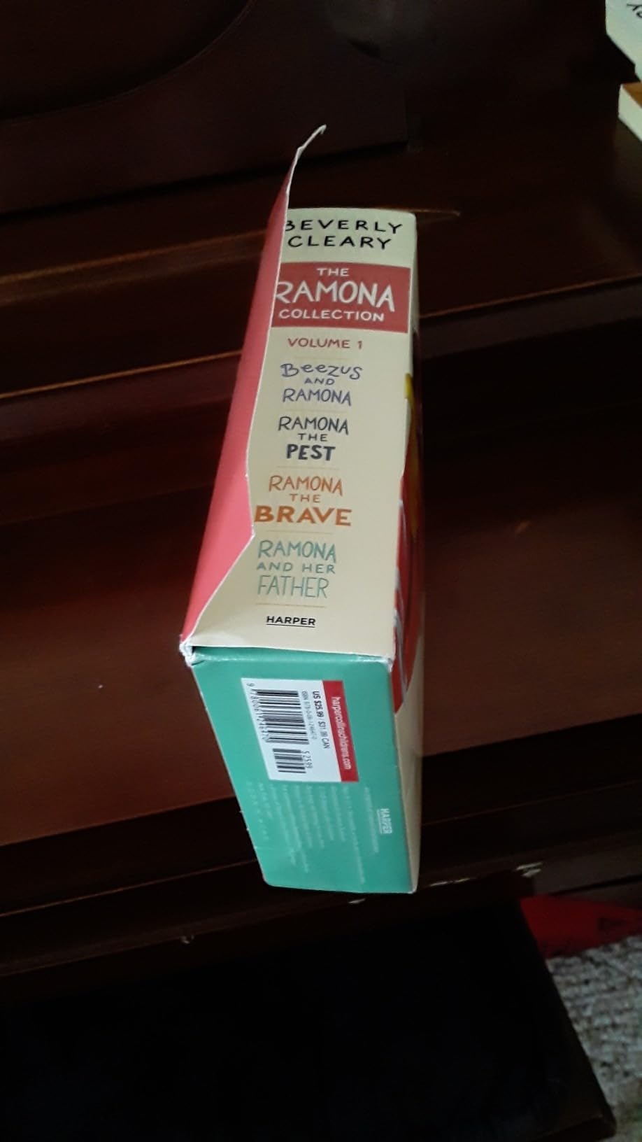 The Ramona Collection, Vol. 1: Beezus and Ramona / Ramona the Pest / Ramona the Brave / Ramona and Her Father [4 Book Box set] customer photo 1