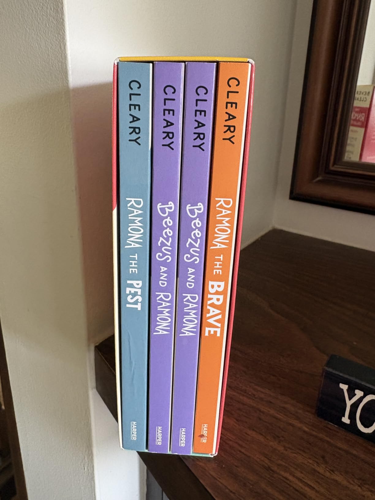 The Ramona Collection, Vol. 1: Beezus and Ramona / Ramona the Pest / Ramona the Brave / Ramona and Her Father [4 Book Box set] customer photo 2