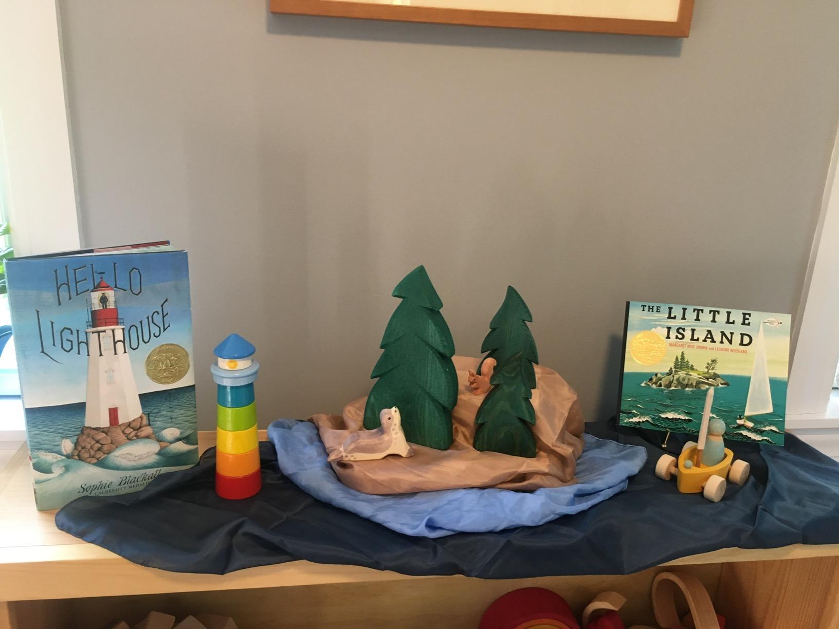 Hello Lighthouse (Caldecott Medal Winner) customer photo 1
