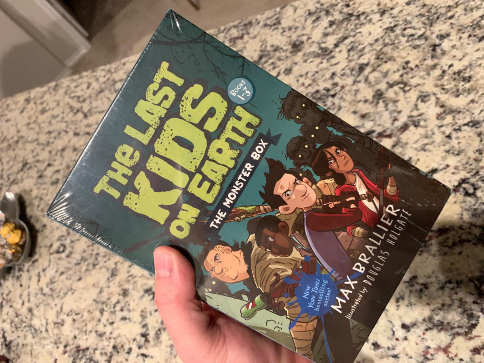 The Last Kids on Earth: The Monster Box (books 1-3) customer photo 1