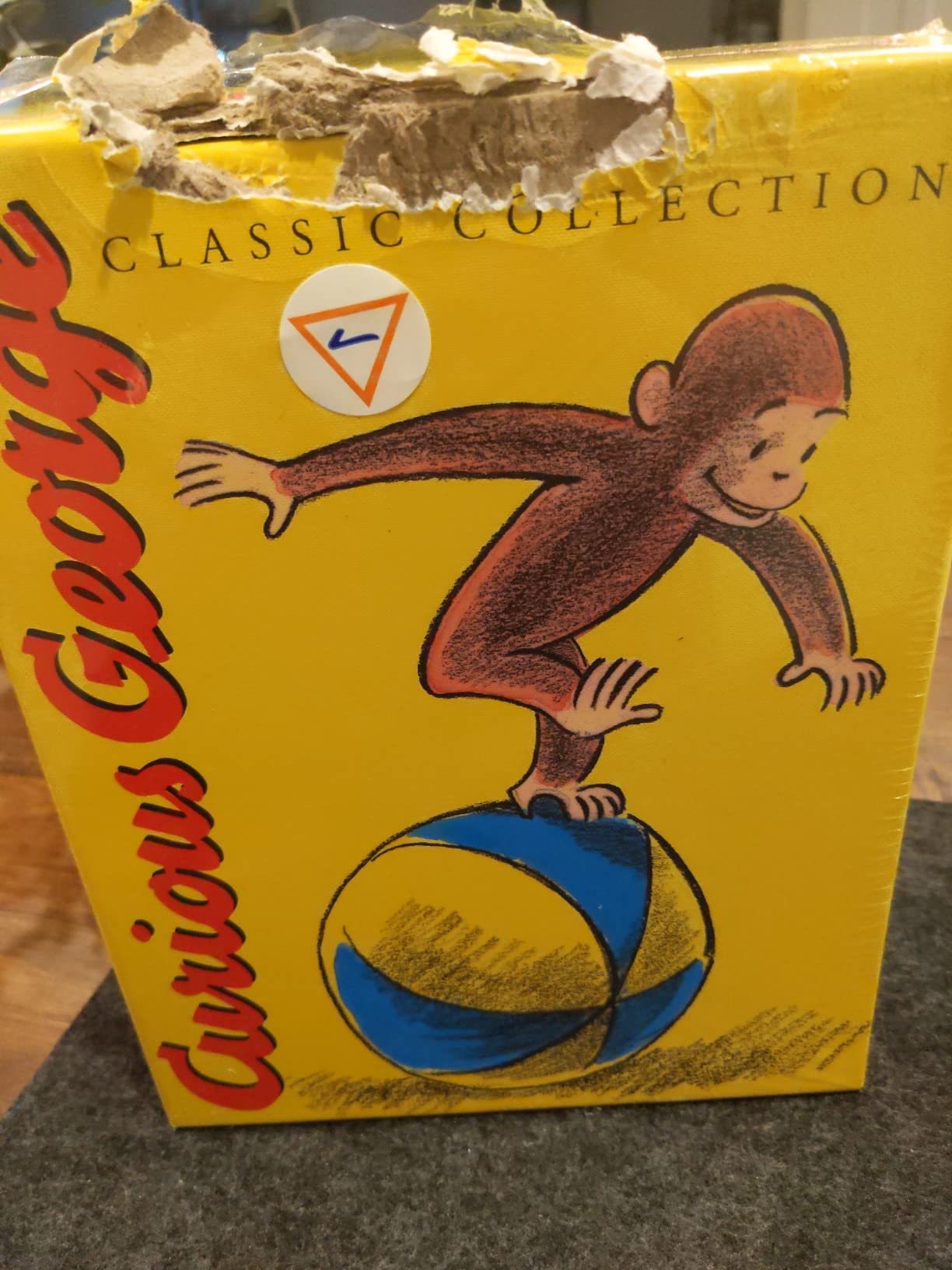 Curious George Classic Collection: 7-Book Box Set customer photo 2