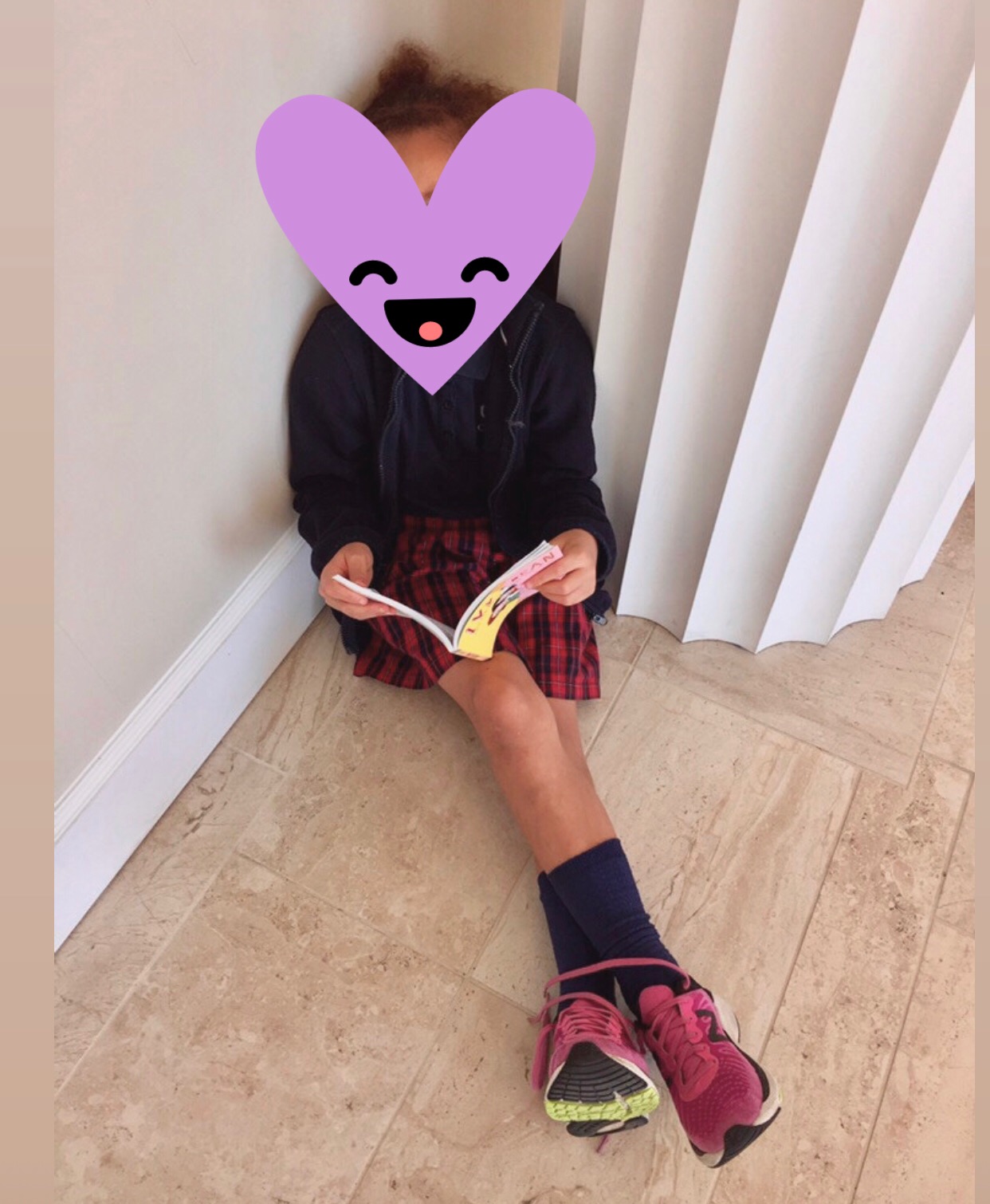 Ivy and Bean's Treasure Box: (Beginning Chapter Books, Funny Books for Kids, Kids Book Series) customer photo 2