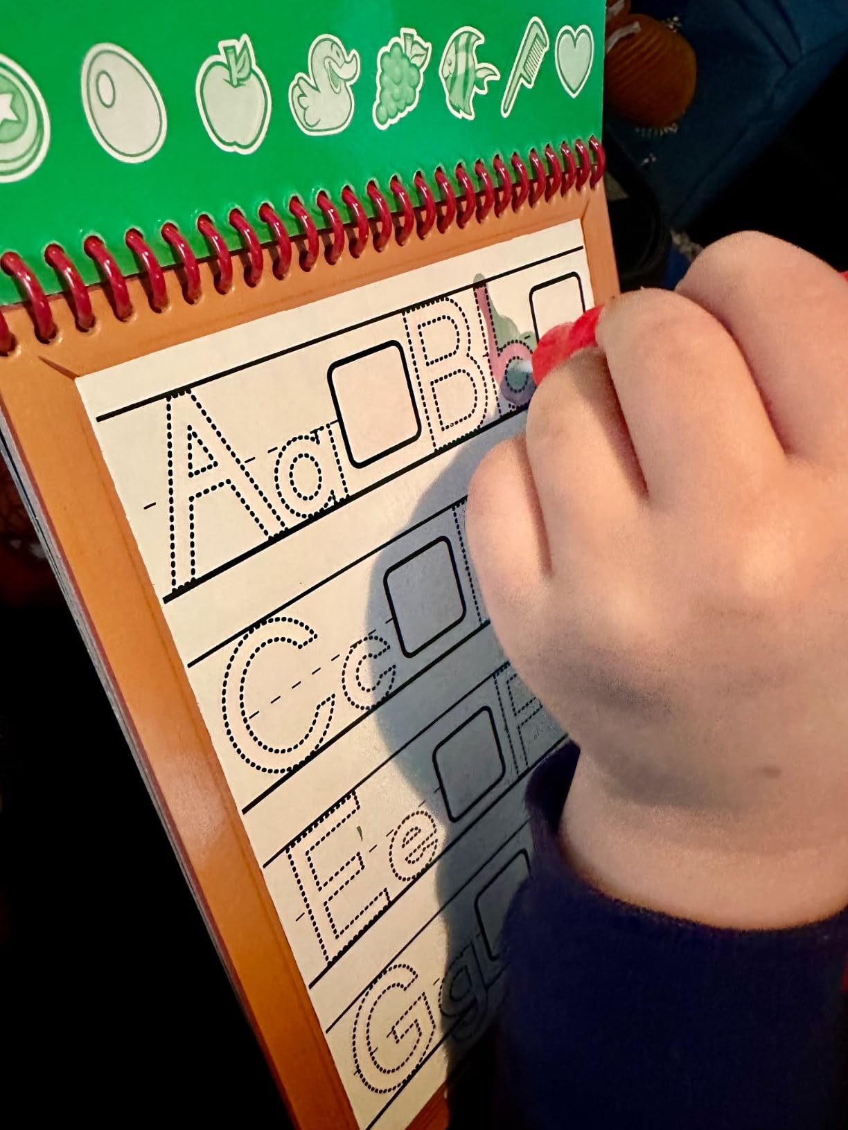 Melissa & Doug On The Go Water Wow! Mess Free Coloring Book, Reusable Water-Reveal Activity Pad, Alphabet, Travel Toys, Party Favors, for Toddlers & Kids Ages 3+ - FSC Certified customer photo 1