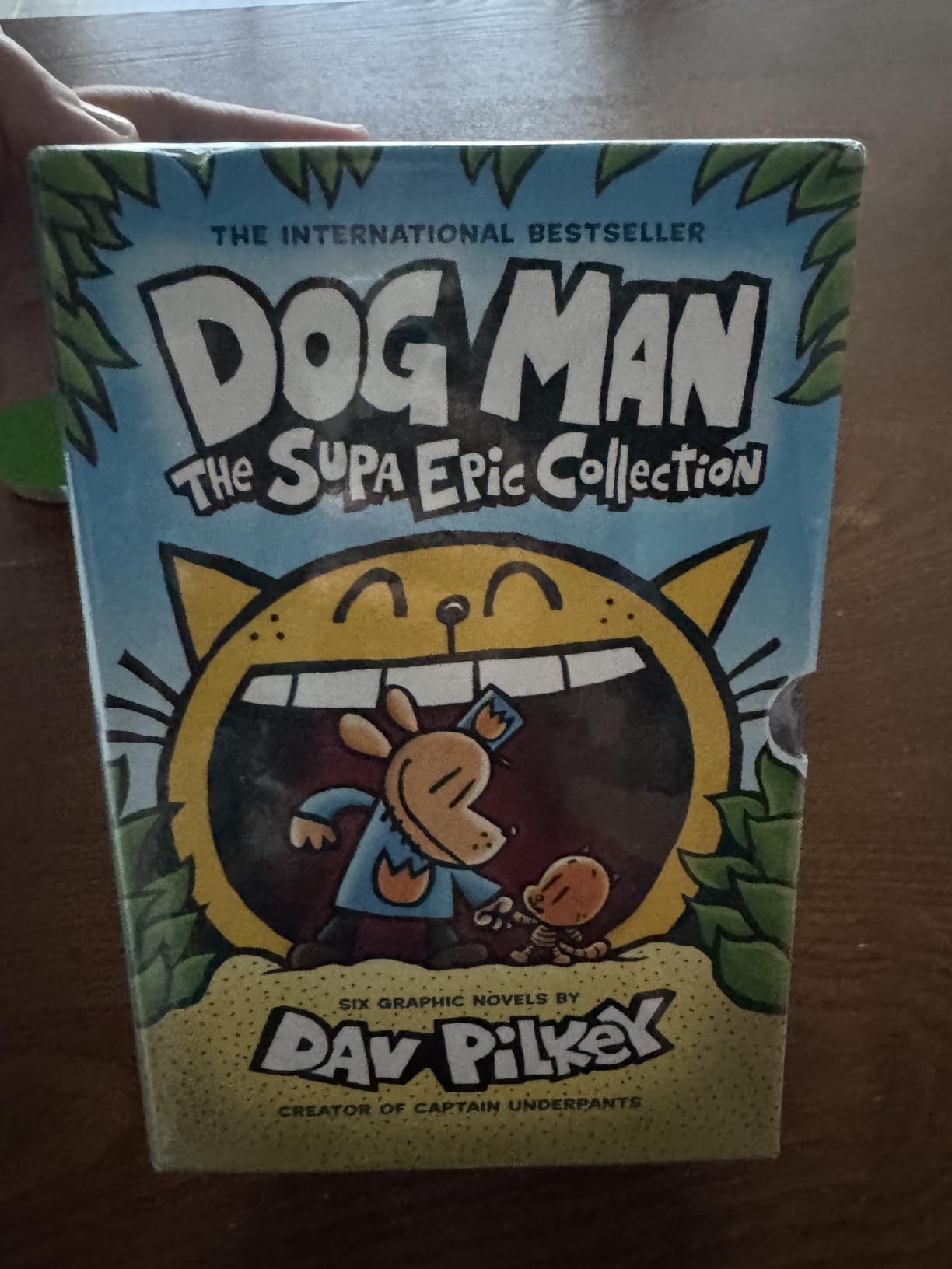 Dog Man: The Supa Epic Collection: From the Creator of Captain Underpants (Dog Man #1-6 Box Set) customer photo 1