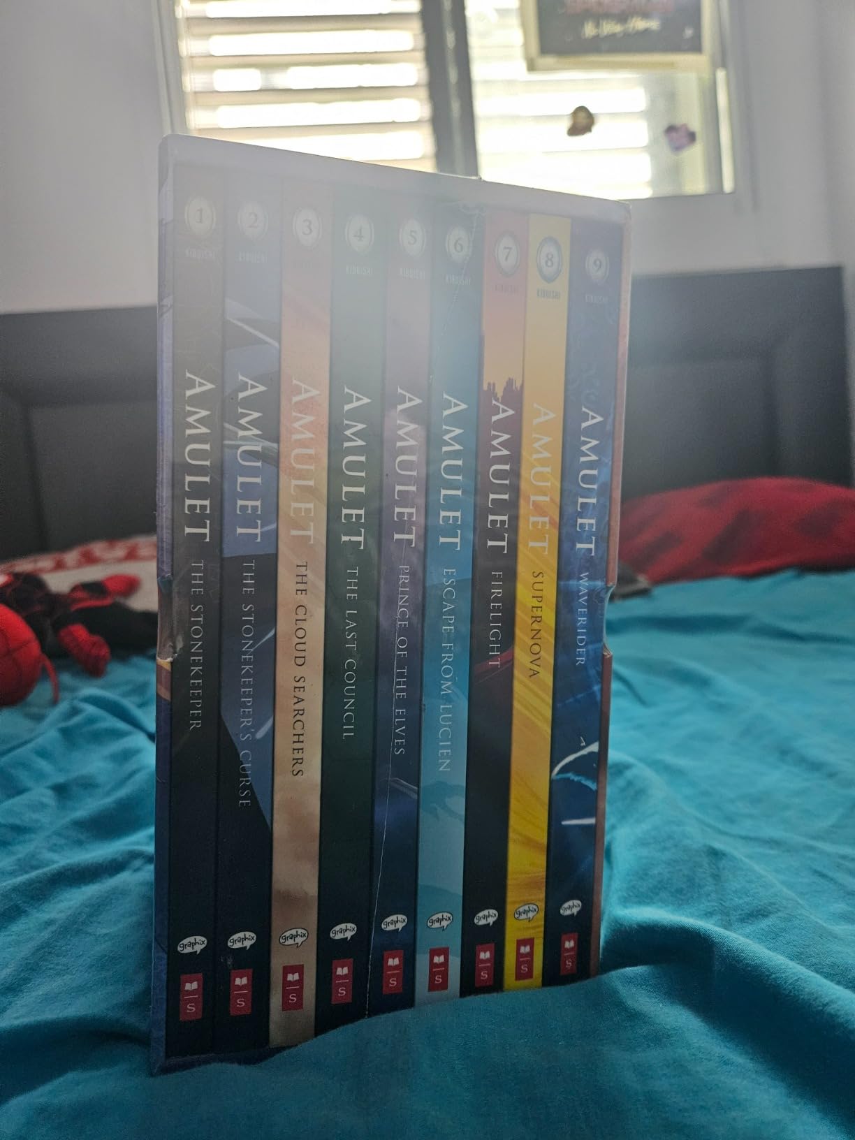 Amulet #1-9 Box Set customer photo 1