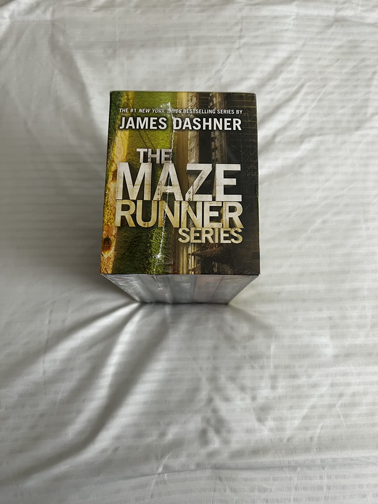 The Maze Runner Series Complete Collection Boxed Set (5-Book) customer photo 1
