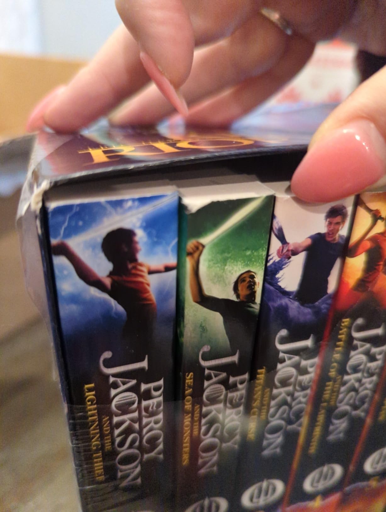 Percy Jackson Graphic Novels Books 1-5 Collection Set: The Lightning Thief, Sea of Monsters, Titan's Curse, Battle of the Labyrinth, The Last Olympian customer photo 1