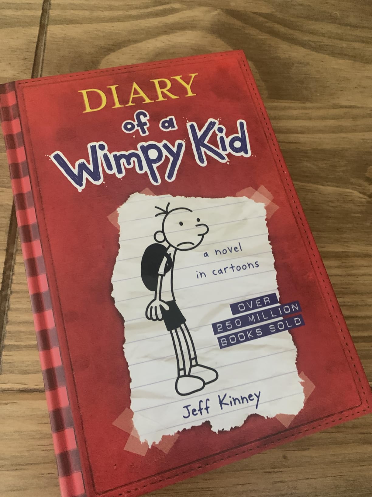 Diary of a Wimpy Kid (Diary of a Wimpy Kid #1): The hilarious first book in the #1 international bestselling series about surviving middle school customer photo 1