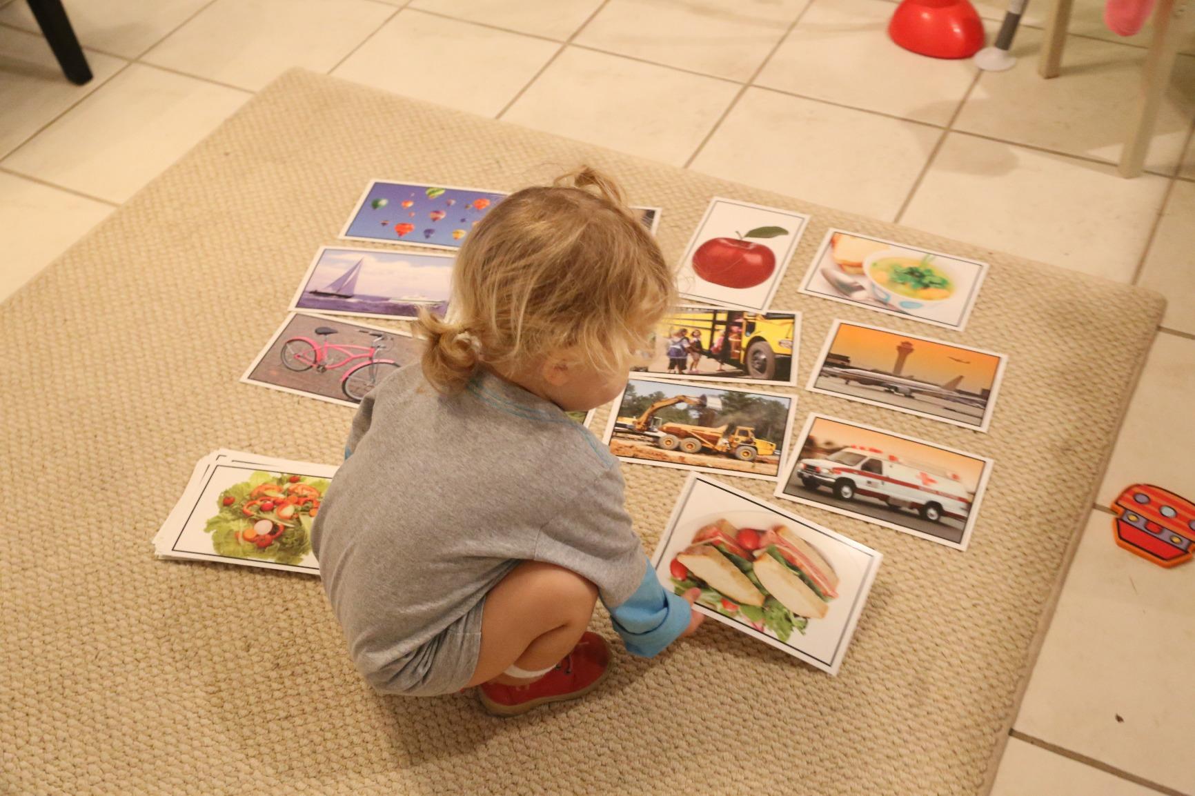 Key Education Early Learning Language Library Flash Cards, Speech Therapy | 160 Large Photographic Vocabulary Cards with Guided Questions & Bilingual Spanish Text for Toddlers, PreK & Special Learners customer photo 1