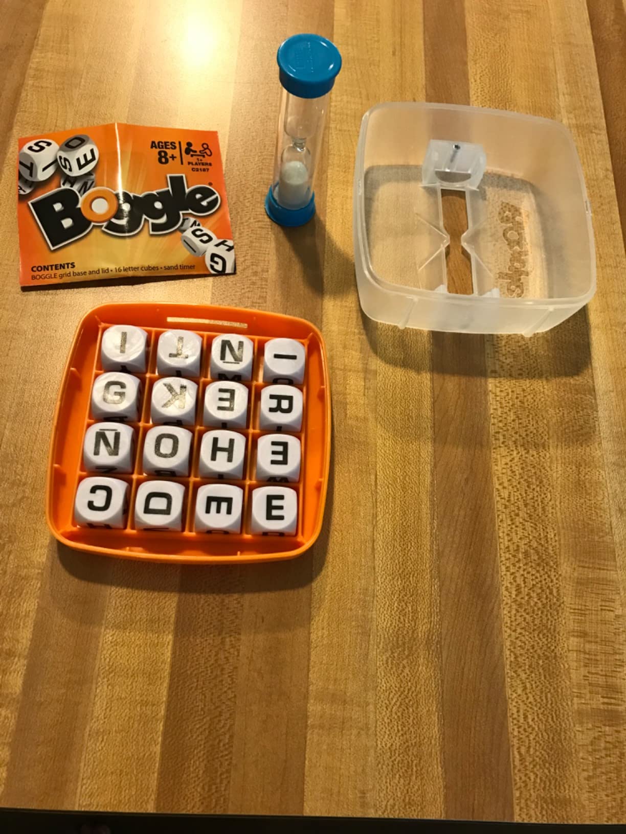 Hasbro Gaming Boggle Classic Game | Word Search Games | Ages 8+ | 1 or More Players | Portable Travel Size | Fun Family Dice Games for Adults and Kids customer photo 2