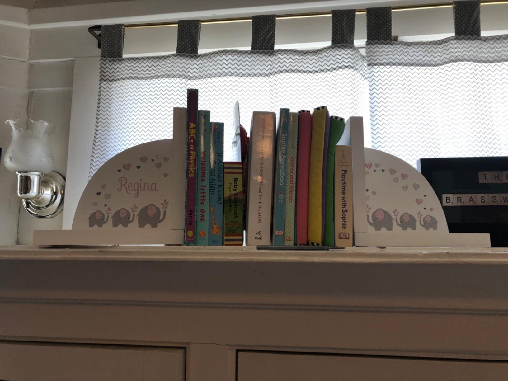 Personalized Bookends for Kids | White Wood Bookends Bumble Honey Bee Nursery Room Decor | Custom Name Book Ends | Nursery & Kids Room Gift customer photo 1
