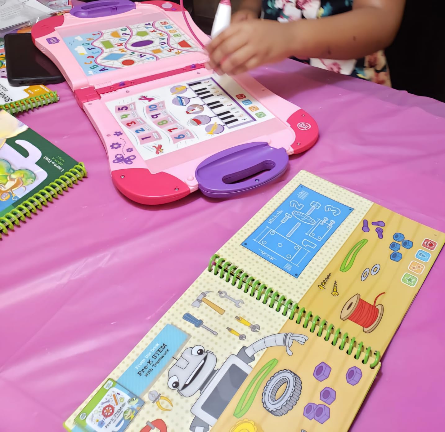 LeapFrog LeapStart Learn to Read Volume 1 customer photo 1
