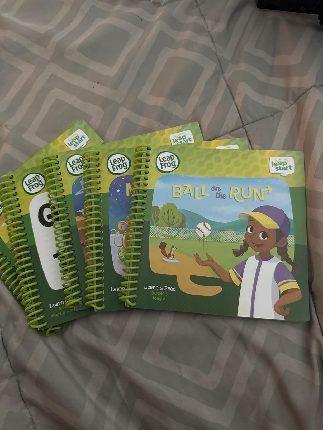 LeapFrog LeapStart Learn to Read Volume 1 customer photo 2