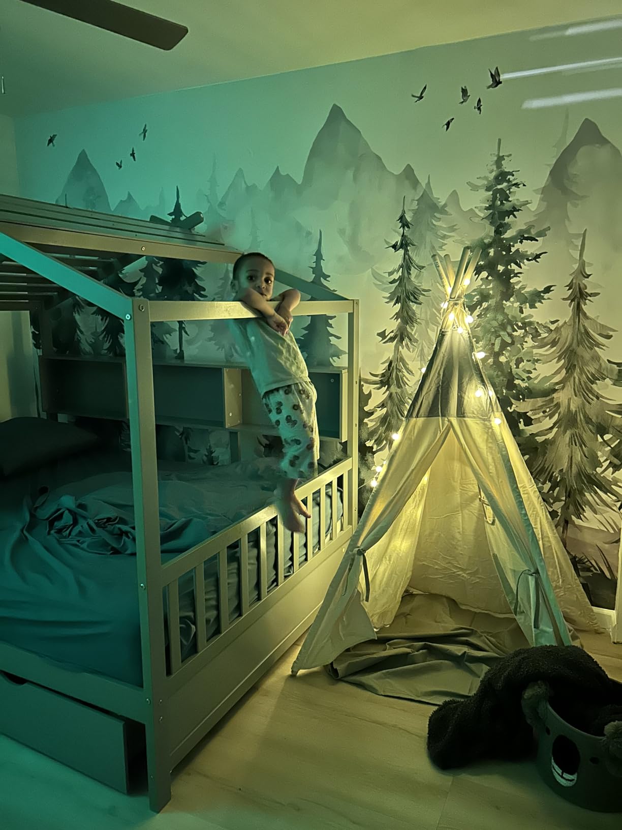 besrey Teepee Tent for Kids, Cotton Canvas Play Tent with Lights & Mat, Sturdy Toddler Tipi Tent Playhouse for Boys Girls, Foldable Indoor Outdoor Camping Reading Hideaway | 47.2 x 47.2 x 61, Cotton Canvas, Soft Floor Thin Mat, Wooden Frame, Cozy Hideaway, Reading Nook, Birthday Gift For Kids customer photo 2