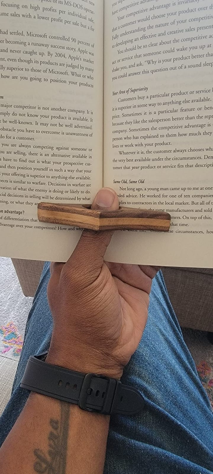 TILISMA Wooden Book Page Holder - Handmade Walnut Thumb Book Accessories - Reading Gadget to Read in Bed - Gifts for Book Lovers, Avid Readers, Bookworms, Librarians - Bookmark (Small) customer photo 1