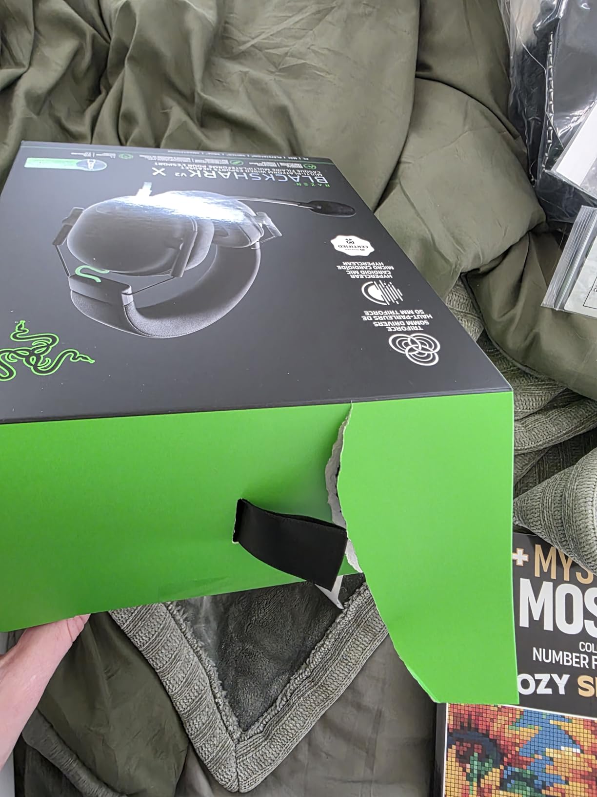 Razer BlackShark V2 X Gaming Headset: 7.1 Surround Sound - 50mm Drivers - Memory Foam Cushion - For PC, PS4, PS5, Switch - 3.5mm Audio Jack - Black customer photo 1