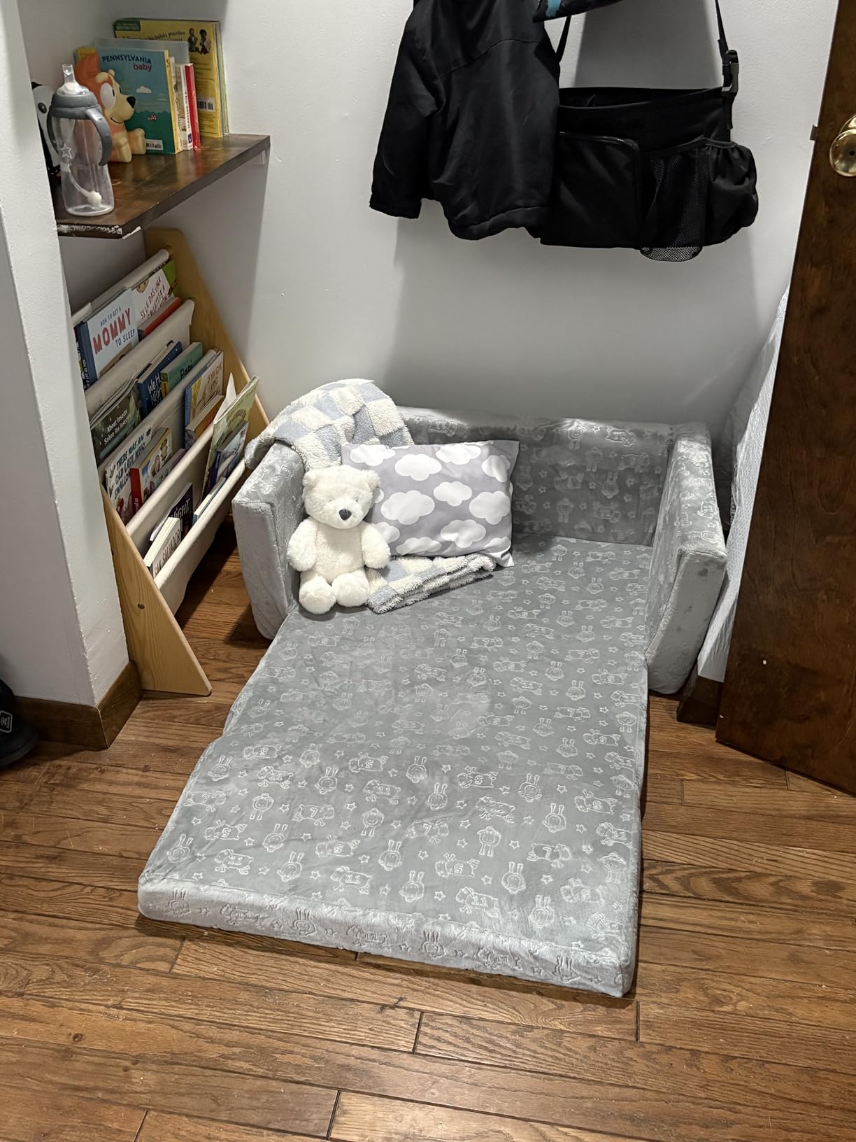 Delta Children - Serta Perfect Sleeper Kids 2-Seater Sofa, Convertible 2-in-1 Flip Open Toddler Couch Sleeper, Foam Chair for Playroom & Bedroom, Bed Lounger, Comfy Play Sleeping Lounge Chair, Grey customer photo 2
