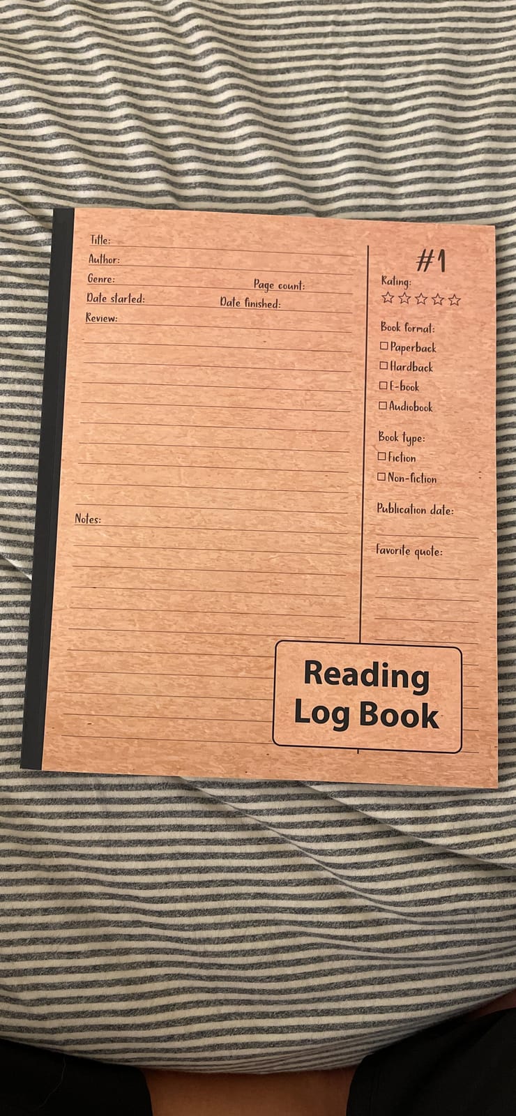 Reading Log Book: For Reviewing All of Your Favorite Books, Reading Journal with Table of Contents & Pre-Numbered Pages customer photo 1