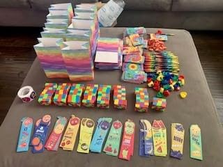 Gersoniel 36 Pcs Scented Bookmarks for Kids Fruit Scratch Sniff Bookmarks | Summer Smelly Bookmark for Classroom Back to School Reading Prizes Cute Students Rewards 12 Styles customer photo 2