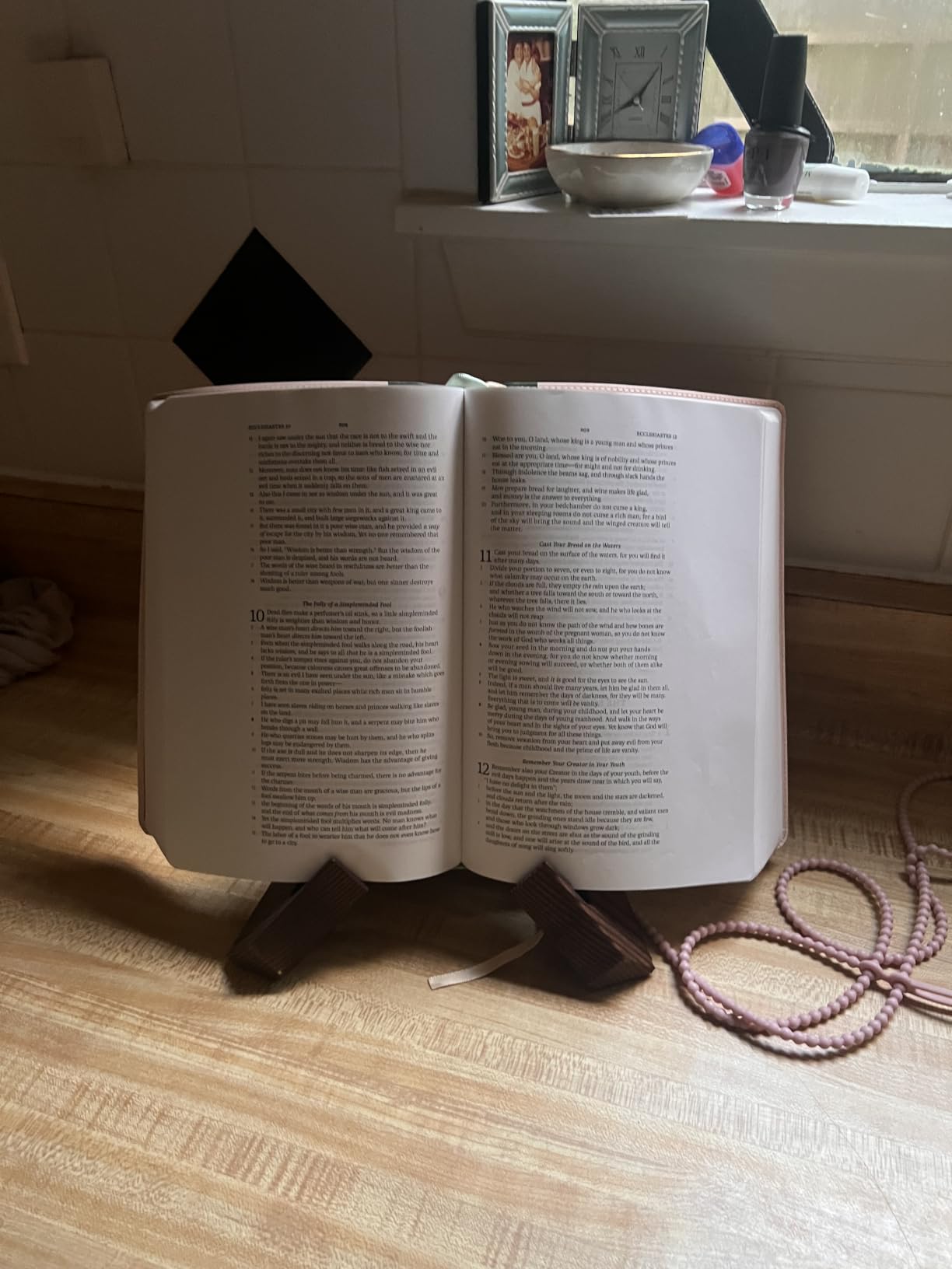 Cookbook Stand for Kitchen, Recipe Book Holder for Kitchen Counter | Wooden Cookbook Holder, Rustic Cook Book Holder Stand - Farmhouse White - 1 Set customer photo 2