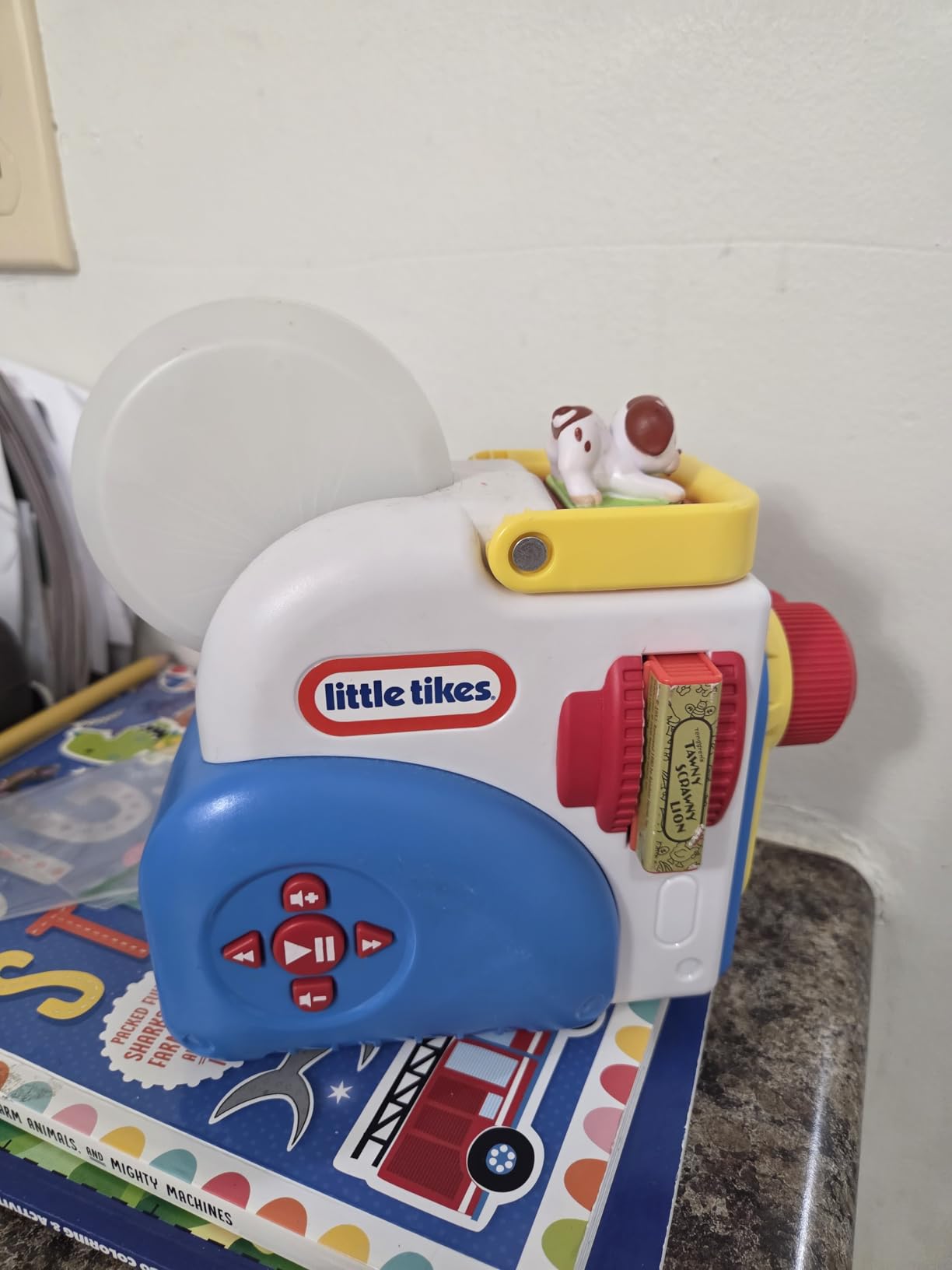 Little Tikes Story Dream Machine Starter Set, Audio Books, Little Golden Book, The Poky Little Puppy, Nightlight, Toddlers, Kids, Ages 3+, Amazon Exclusive customer photo 2