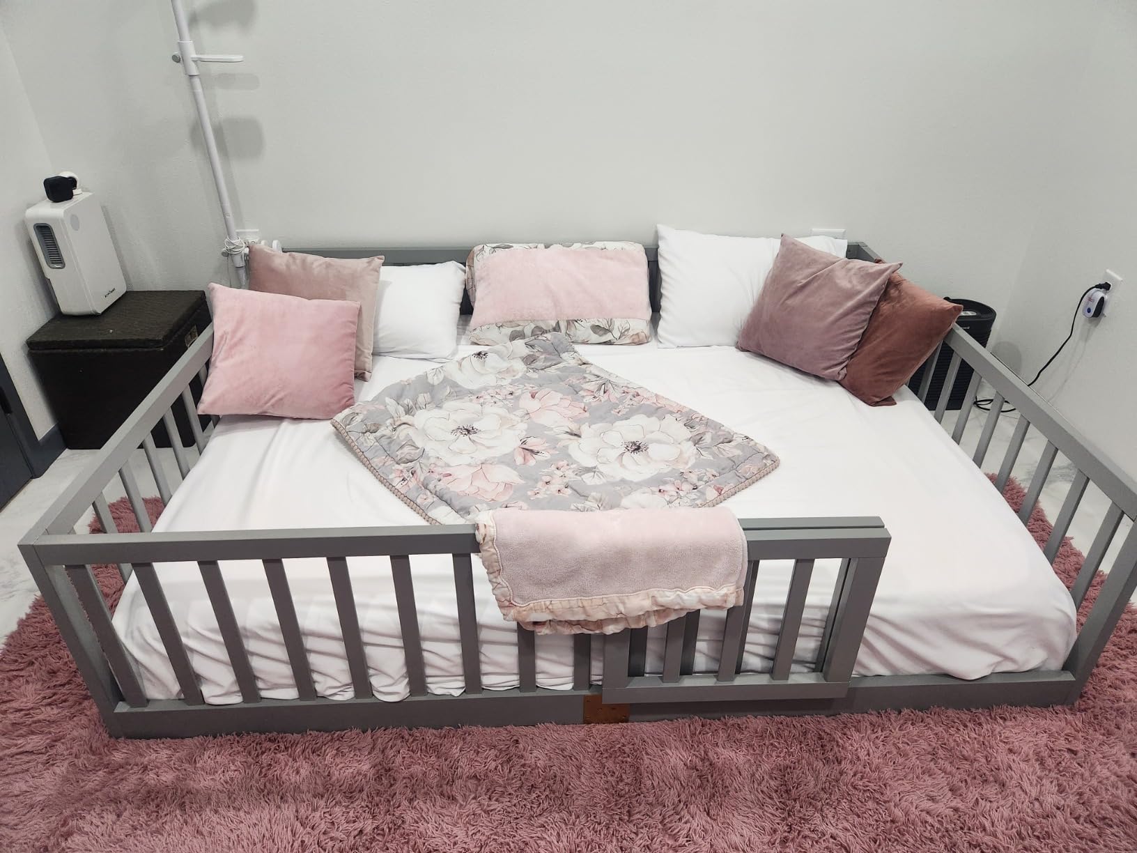Tatub Twin Montessori Floor Bed with High Rails, Solid Wood Montessori Bed Frame for Kids, Door Can Install Left and Right, Twin-Nature customer photo 1