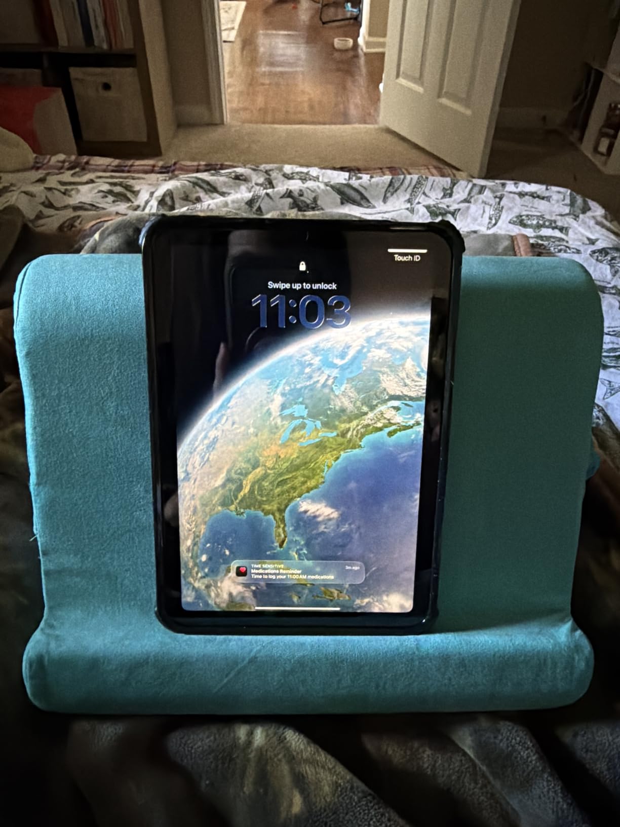 Original Tablet Pillow Stand & iPad Holder, Gift for Book Lovers & Readers, Multi-Angle Stand with Storage for Lap, Desk & Bed customer photo 2