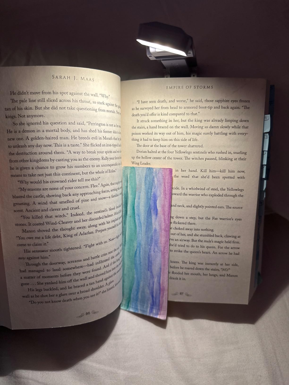 Glocusent Extendable Book Light, Full-Page USB Rechargeable Reading Light | Eye-Caring Extendable Book Light, 3 Colors & 5 Brightness Levels, Auto-Off Timer, Bed Reading, Ideal Book Lovers Gifts customer photo 1