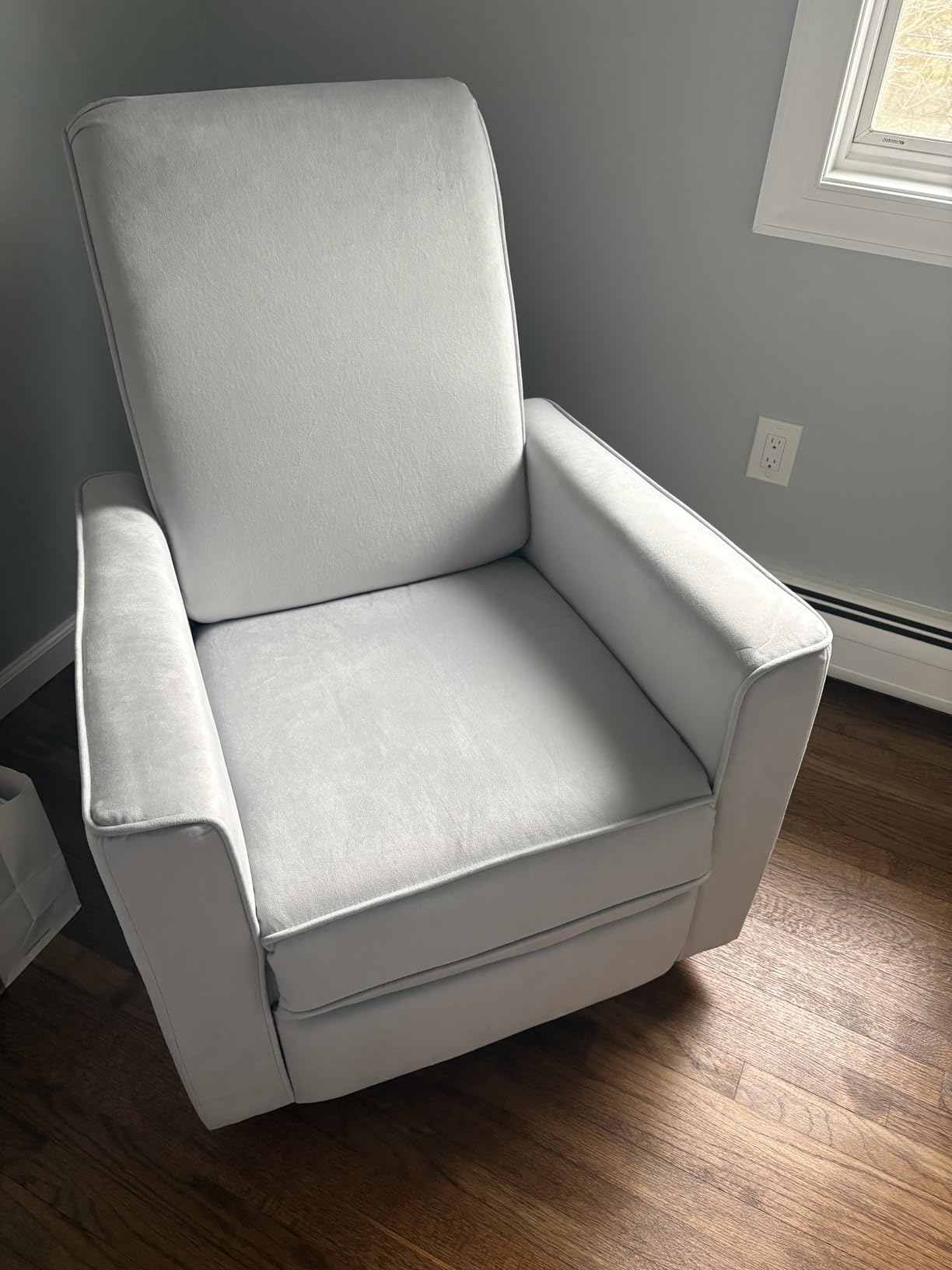 Evolur Raleigh Upholstered Manual Glider Recliner– Rocking & 360° Swivel with Smooth Glide – Greenguard Gold & FSC Certified – Modern Nursery and Living Room Chair in Light Sand customer photo 2