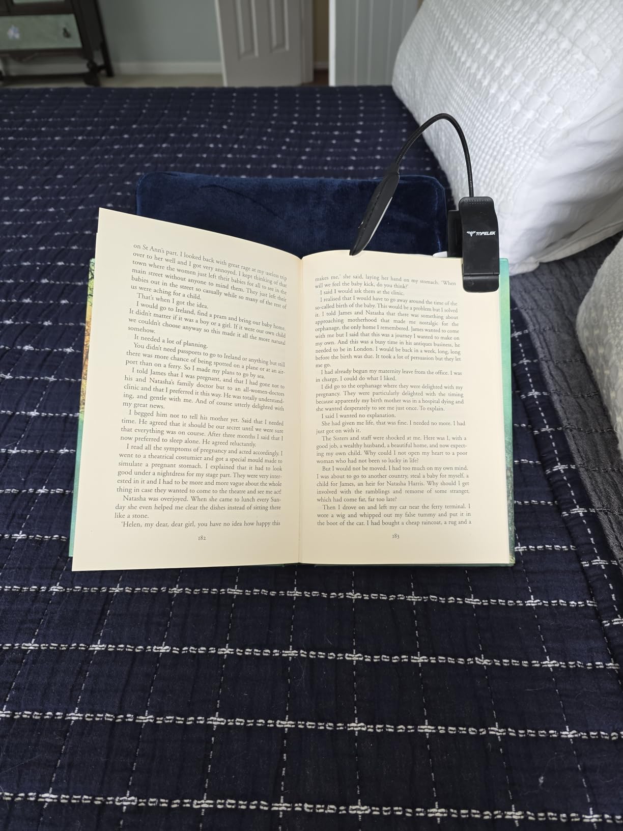 Brookstone Tablet Lap Cushion - Tablet/Phone/Ebook Holder for Bed, Flights, and Travel, Memory Foam Lap Desk for Reading customer photo 2