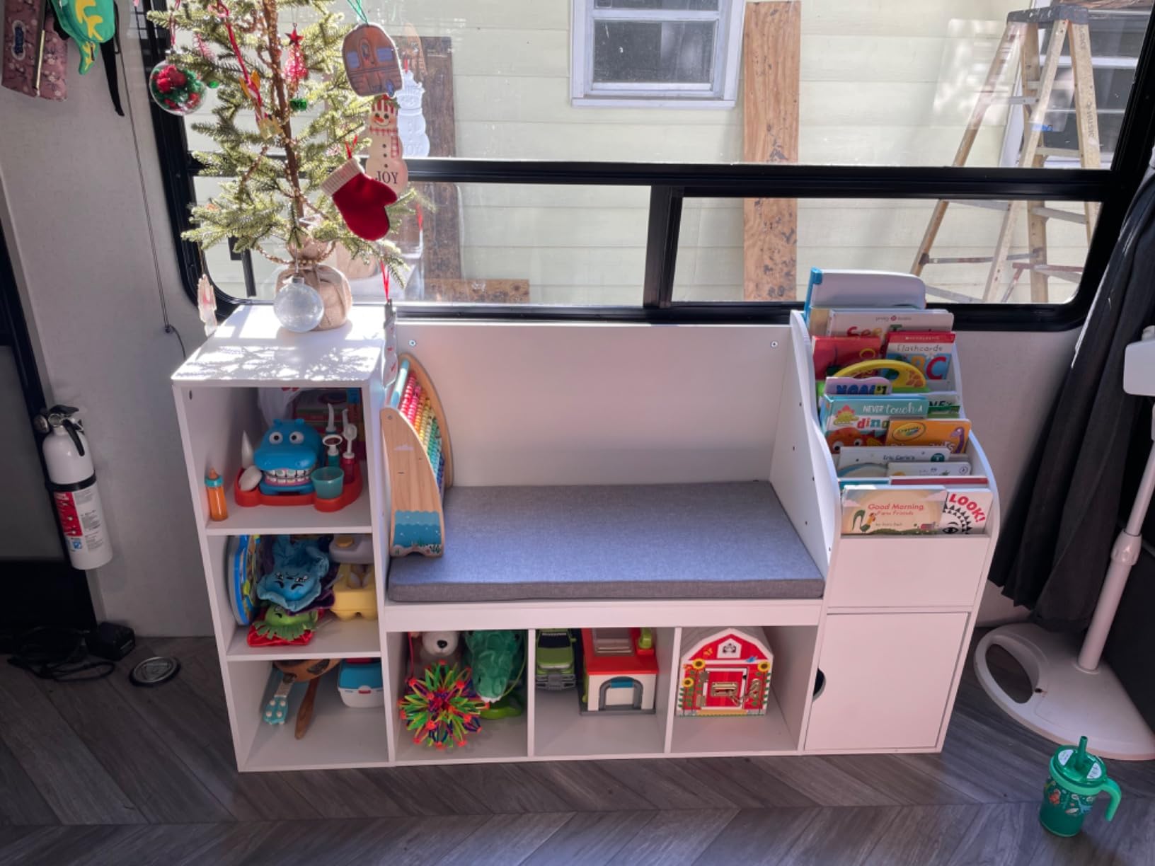 MU Kids Bookshelf with Reading Nook, Wooden Toy Storage Organizer with Chalkboard and Bench, Natural Oak customer photo 2
