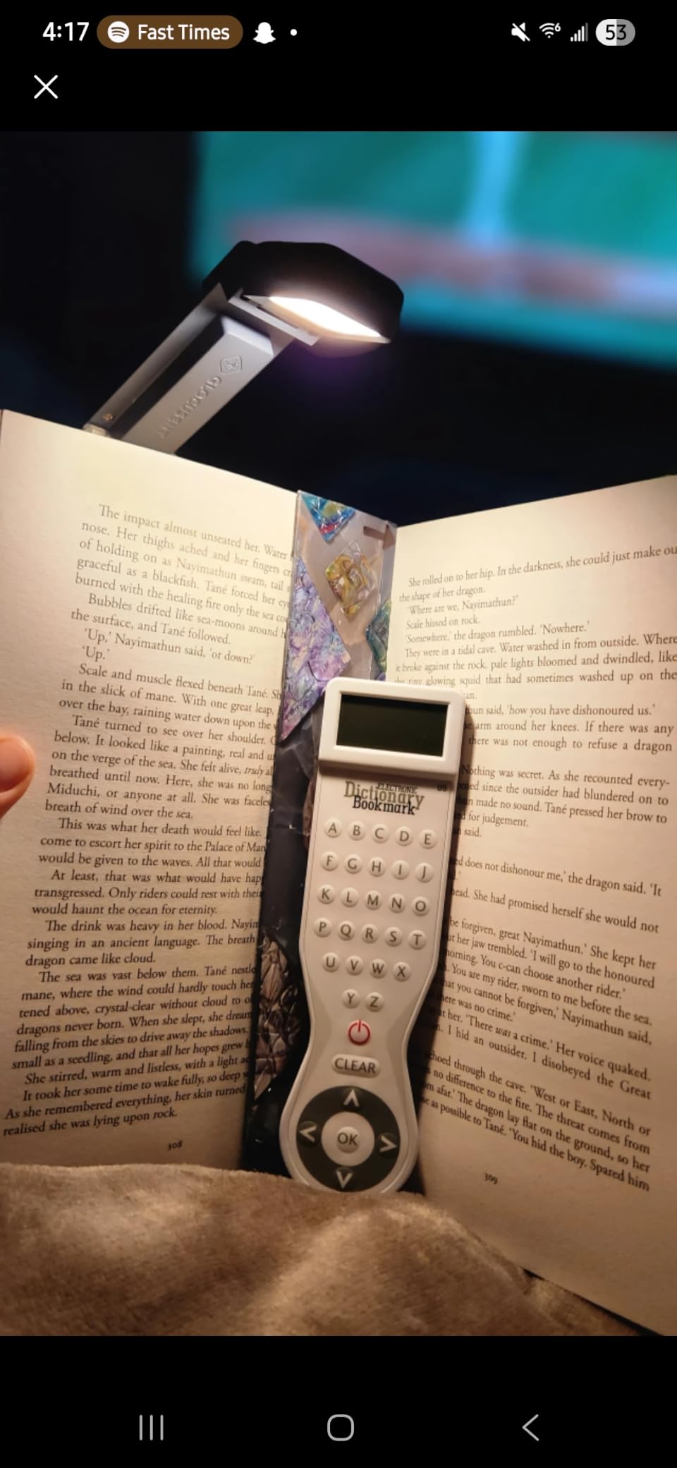 Glocusent 14 LED Book Light for Reading in Bed, USB-C Rechargeable | Eye-Caring Clip On Book Light, 3 Colors & 5 Brightness, USB-C Charging, Bed Reading, Auto-Off Timer, Travel Lock, Book Lovers customer photo 2