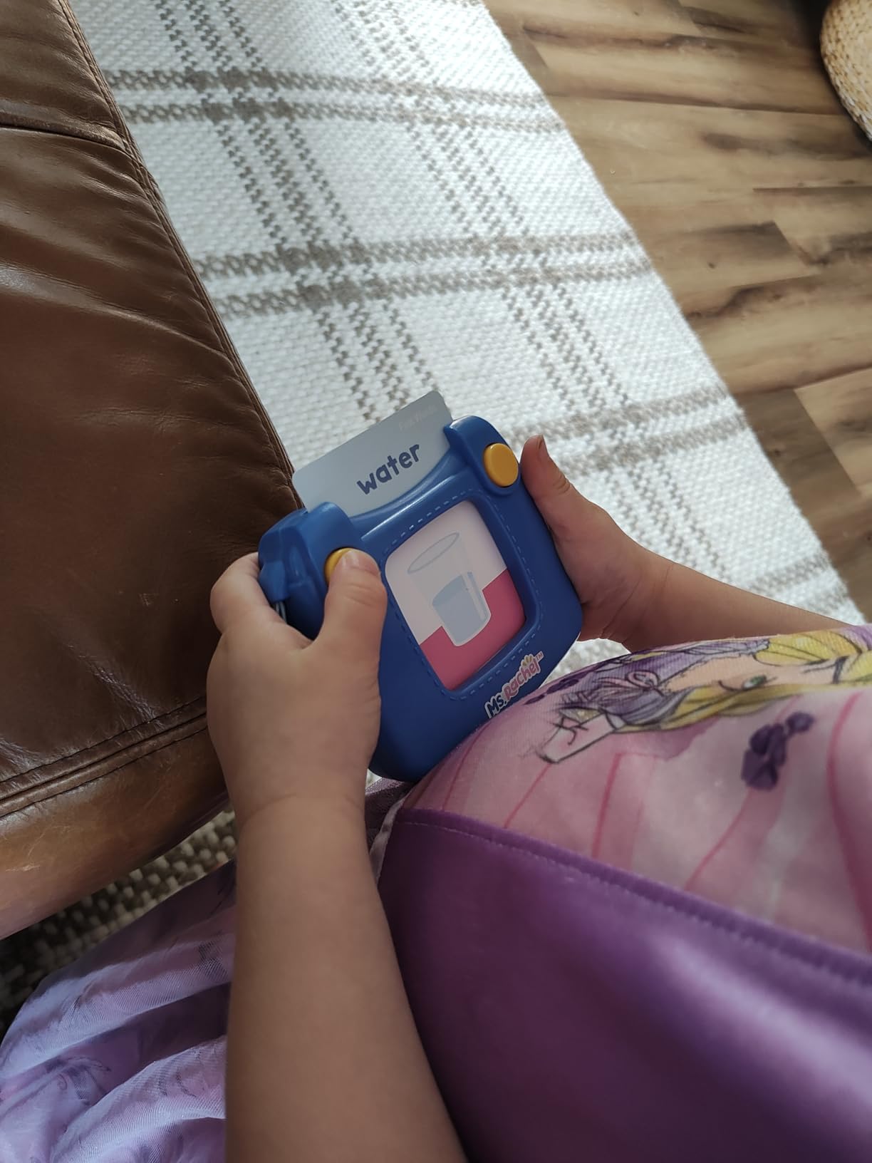 Ms. Rachel First Words Flash Cards, Electronic Card Reader, 100 Words | Electronic Reader With 100 Talking Words, Boosts Early Language & Motor Skills, Toddler Toys For Girls And Boys Ages 1-2+ customer photo 2