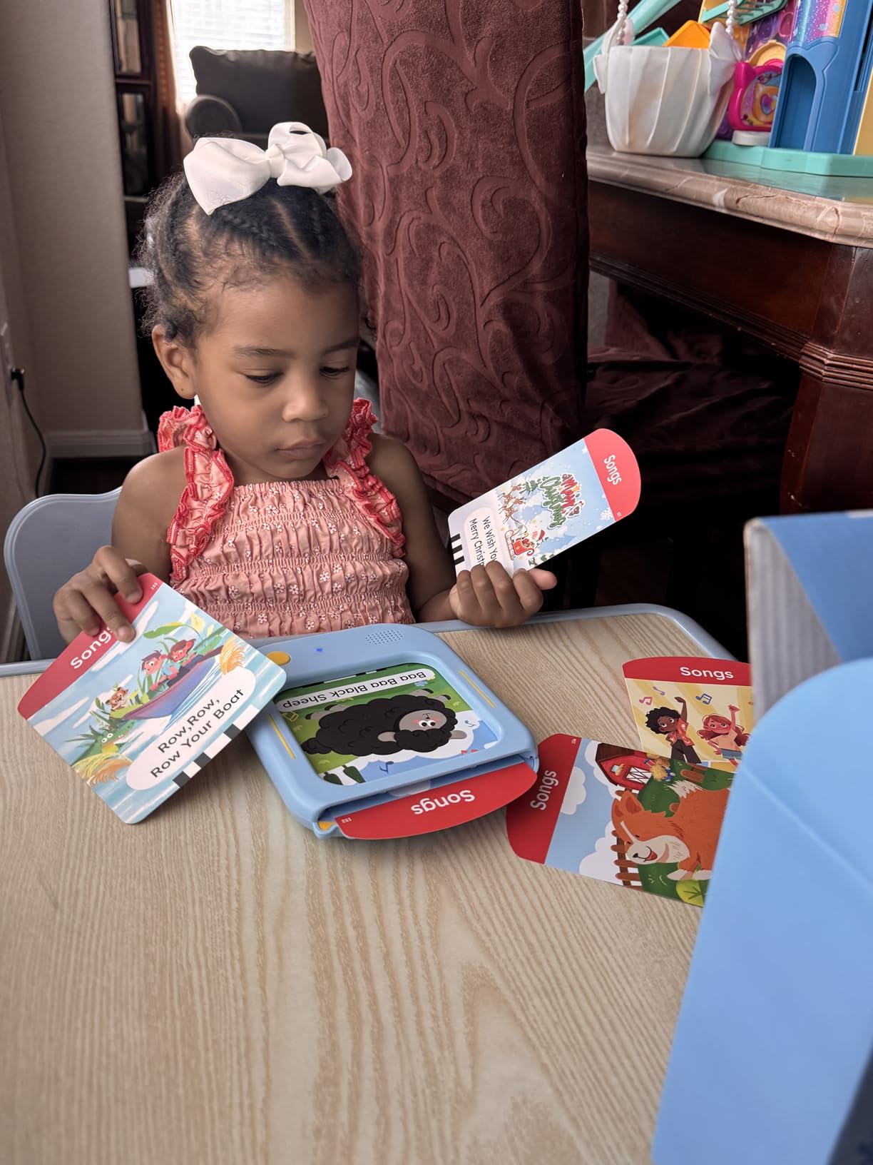 JoyCat Kids Learning Tablet, 156-Page Talking Phonics Flash Cards | 40+ Themes, 600+ Words, 100+ Interactive Games, Learn to Read, Screen-Free Preschool Learning Toys Gifts for 2-6 Year Old customer photo 1