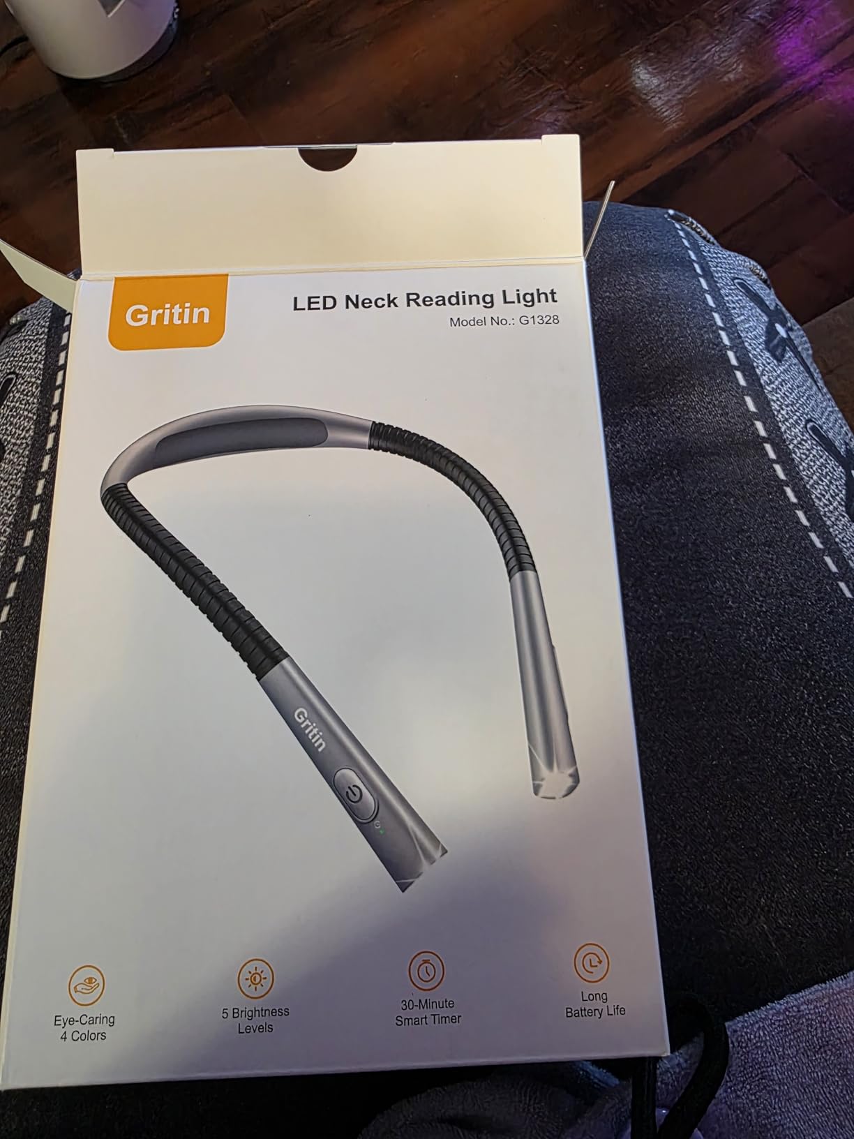 Gritin Book Light, Eye Caring 4-Color & 5-Brightness Neck Light Reading Light | Stepless Dimming, 30-min Timer, 80+ Hrs Runtime, Bendable Round Neck Design, Lightweight for Reading, Knitting, Repairing customer photo 1