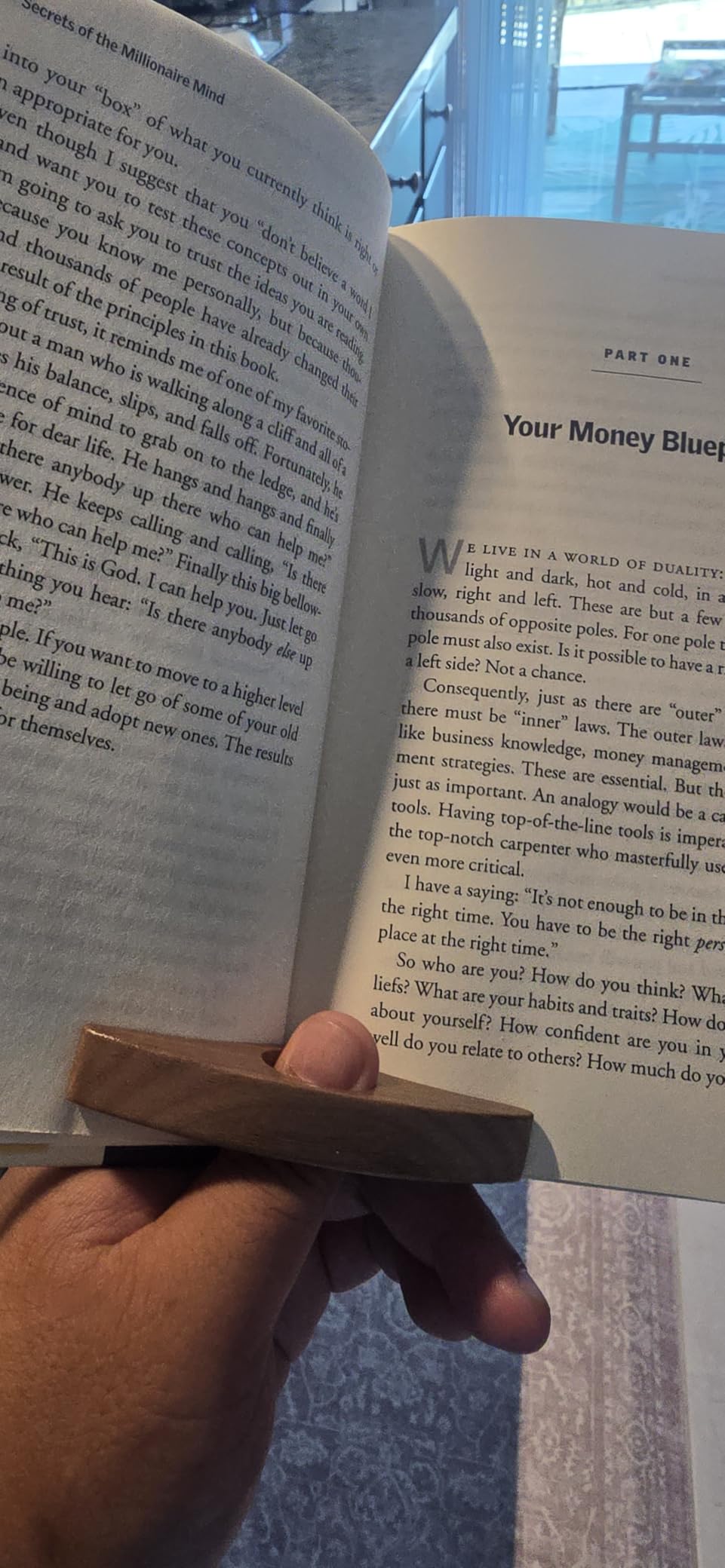 Thumb Book Page Holder, Walnut Book Opener Holder Smooth Finish Wood Reading Gifts Accessories for Reading Lovers (Medium, Brown) customer photo 1