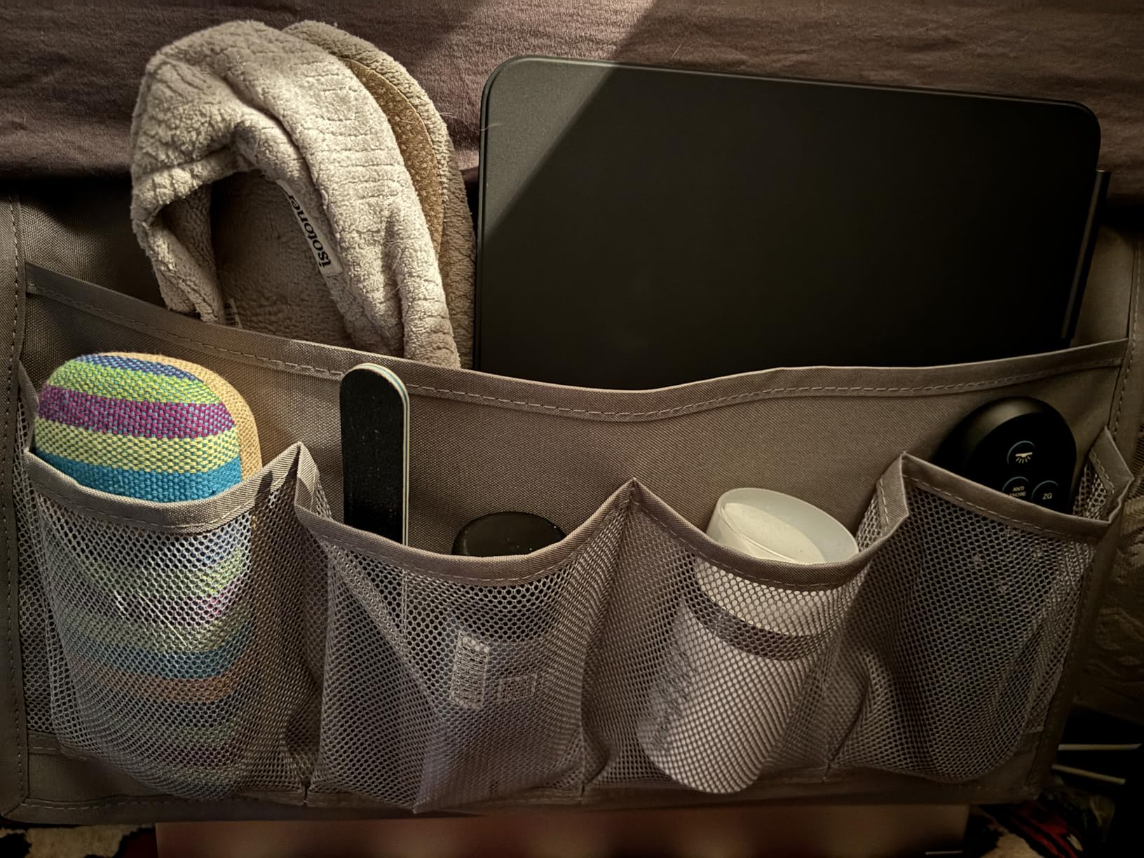 Houseify Slumber & Stow Hanging Bedside Caddy Organizer, 5 Pockets | Bed caddy, couch caddy, mesh storage for phones, tablets, remotes, books, glasses, bunk beds, RVs, dorm rooms, 10