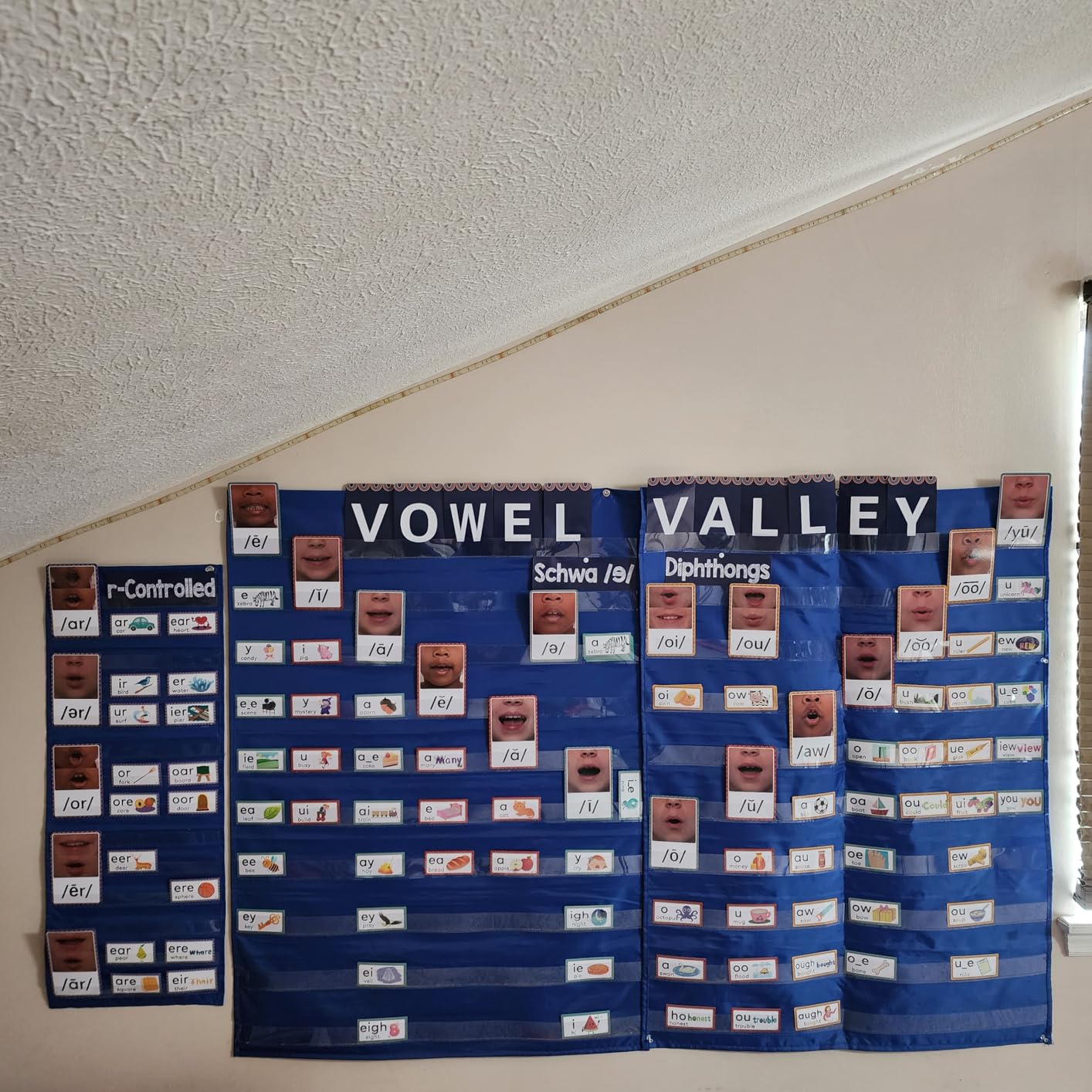 Sound Wall Classroom Phonics Kit, Science of Reading Sound Wall Consonants & Vowel Valley Classroom Decor (220 Cards) customer photo 2