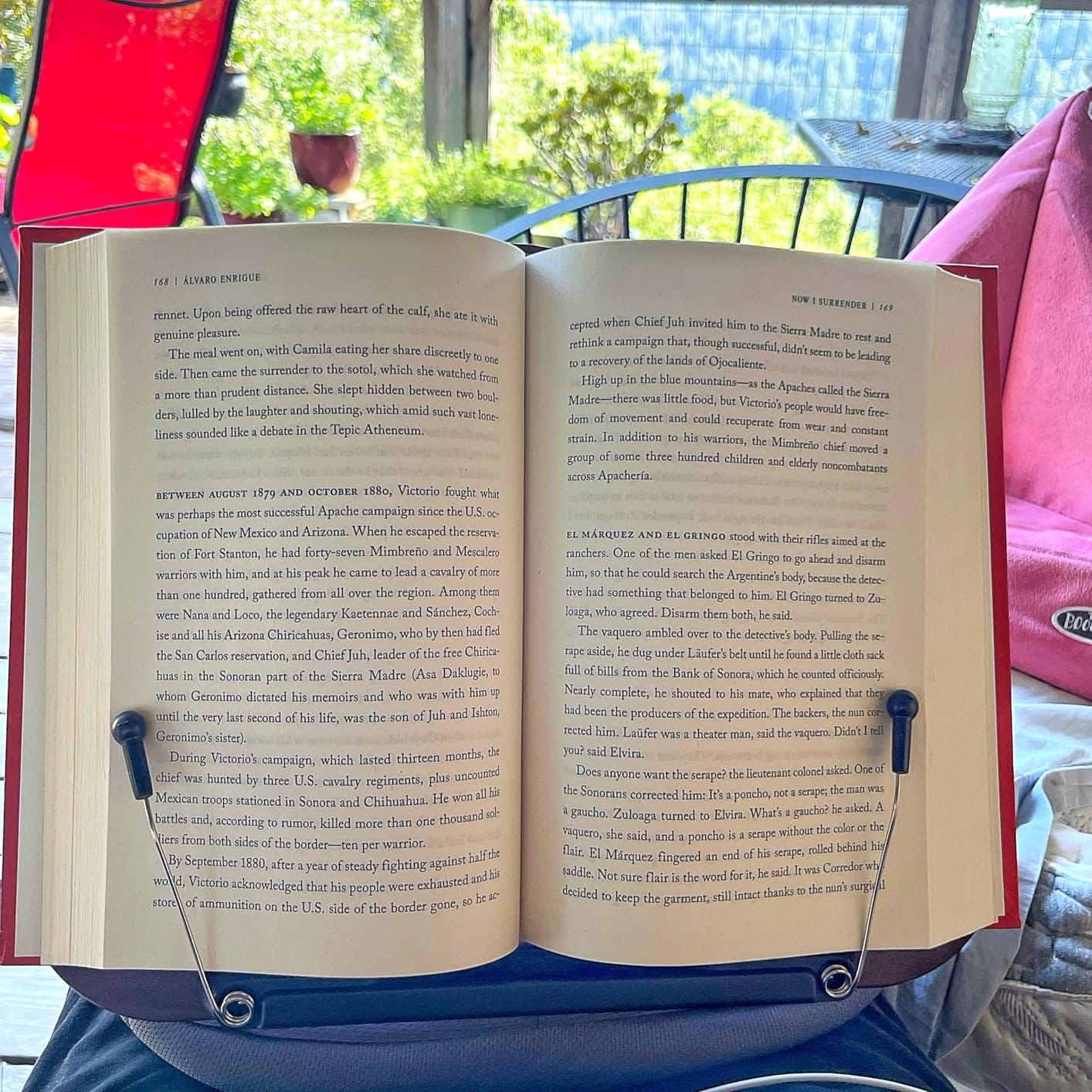 Viozon Lap Book Pillow Stand with Storage, Adjustable Beanbag Reading Pillow with Dark Wood Panel, Multi-Angle Book Holder for Hands-Free Reading in Bed or Sofa, Book Lover Essential, Soft Cushion customer photo 2
