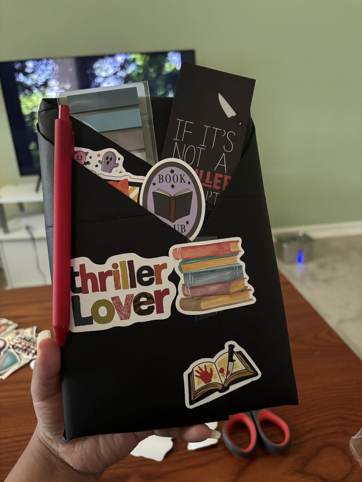 Honoson 6 Set Thriller Blind Date with a Book Gift Box Supplies Including True Crime Mystery Horror Bookmarks Stickers Tags Pens Ribbon Wrapping Papers Bookish Readers Book Club Gifts(Without Books) customer photo 1