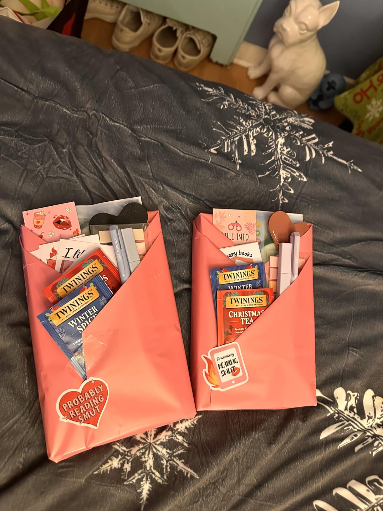 Hamdwerk 6 Sets Dark Romance Blind Date with a Book Gift Box Supplies | DIY Book Lovers Gifts, Kraft Paper Tags Bookmark Ballpoint Pens Highlighters Stickers Included, for Book Lover Club Librarian customer photo 2