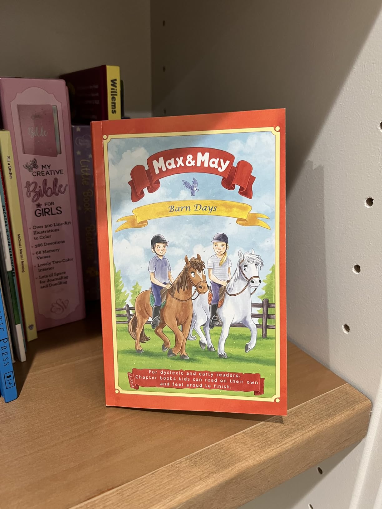 Max & May: Barn Days (Max & May (Dyslexia-friendly decodable beginner chapter books for kids ages 6-10)) customer photo 2