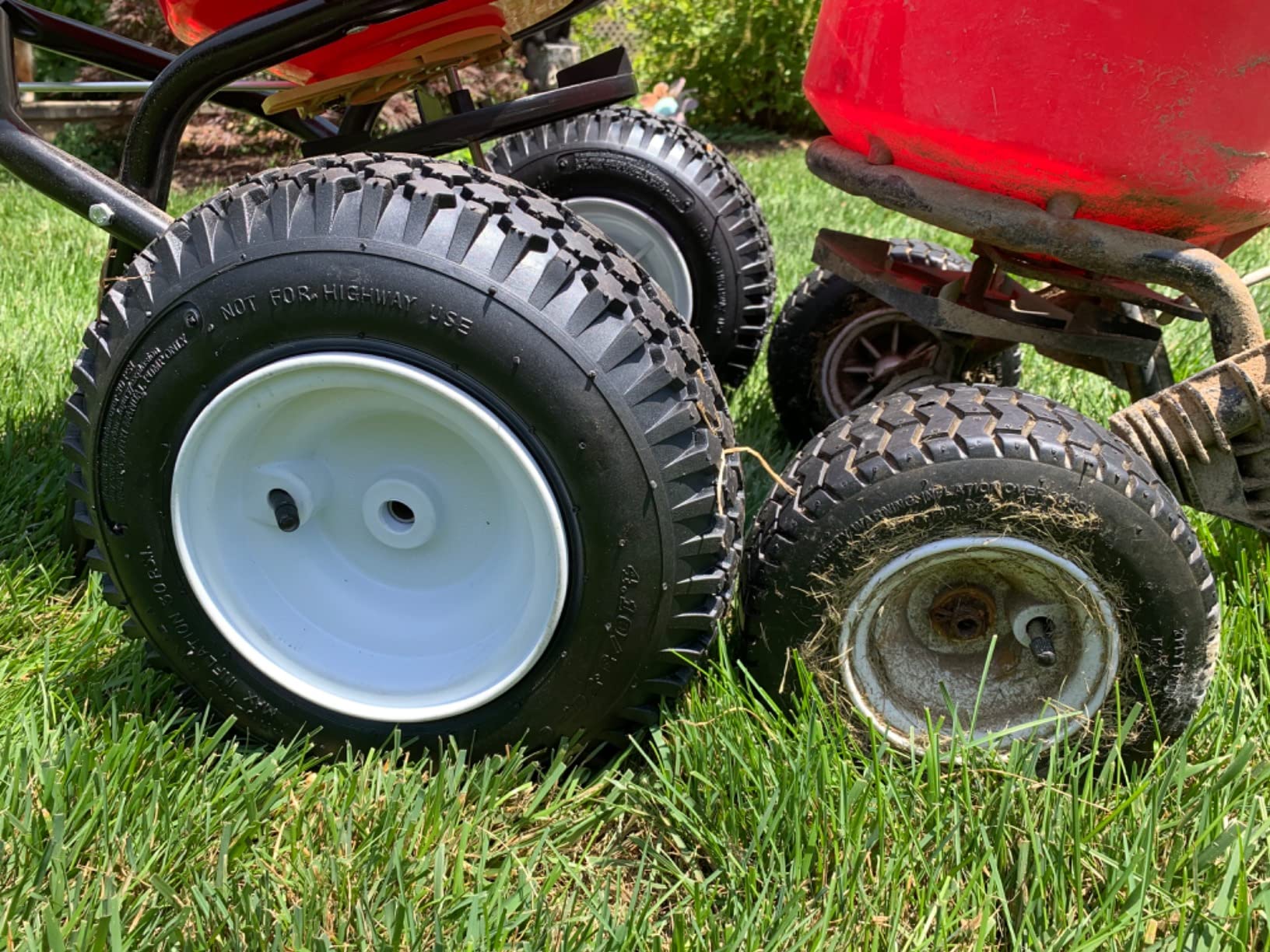 EarthWay 2150 Commercial 50 LB Broadcast Fertilizer Spreader. Heavy-Duty Walk-Behind Push Garden Seeder with Adjustable Drop Rate and Driving Handle. Large 13 inch Pneumatic Stud Tires customer photo 2