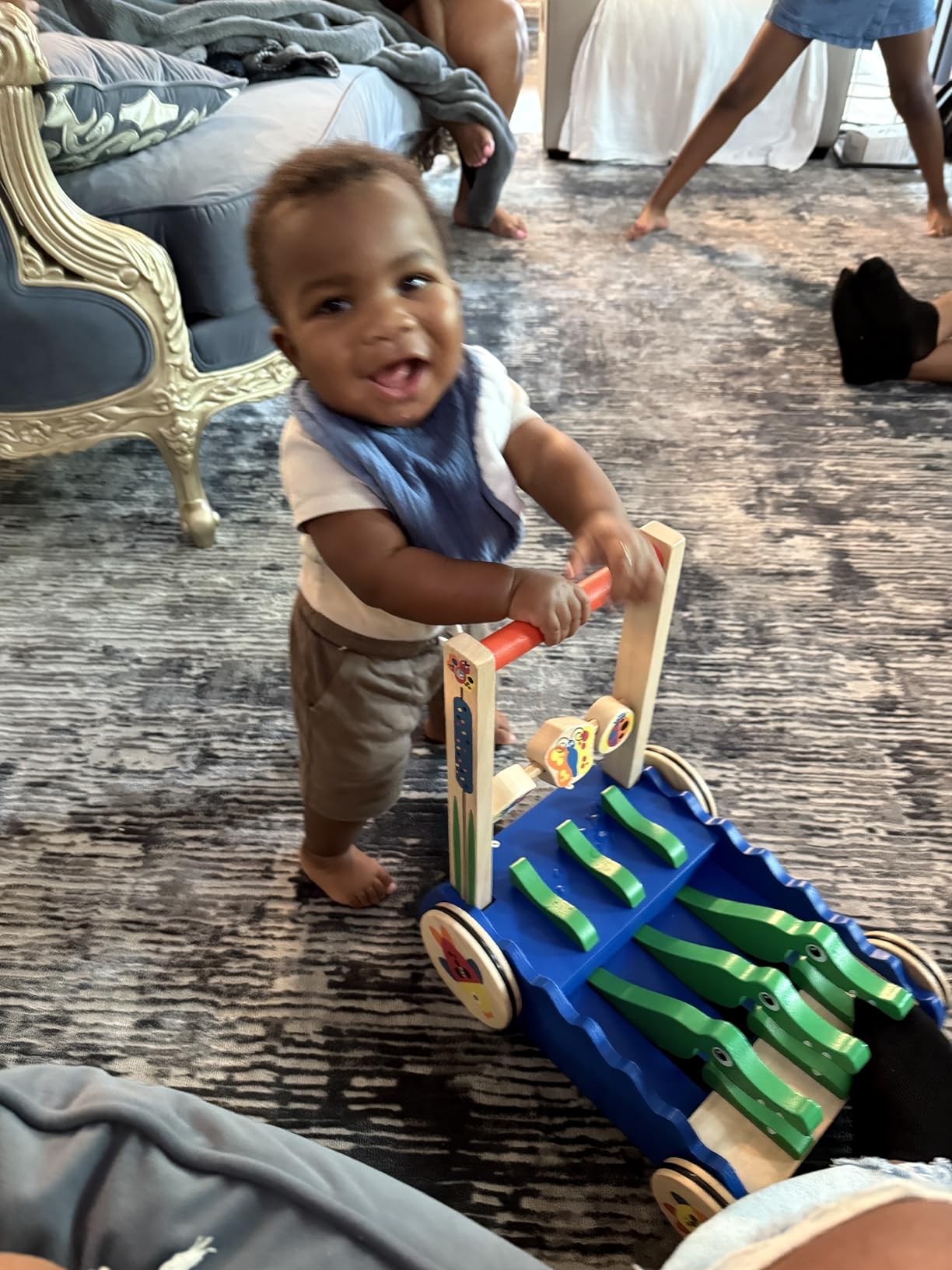 Melissa & Doug Deluxe Chomp and Clack Alligator Wooden Push Toy and Activity Walker customer photo 2