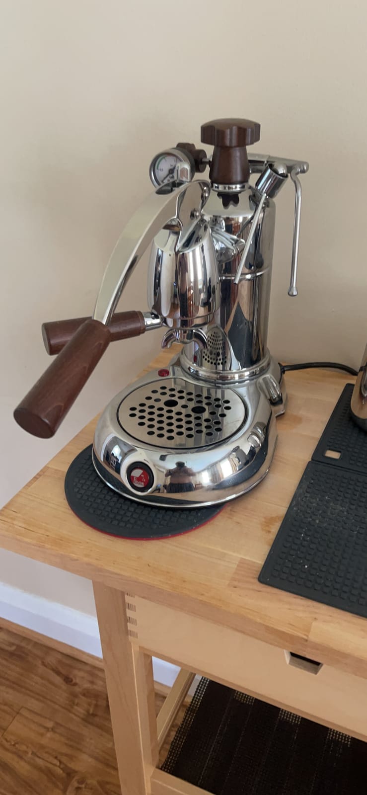 La Pavoni PSW-16 Stradivari Lever Espresso Machine -16-Cup Capacity - Chrome Finish with Elegant Wood Handles - 38-Ounce Solid Brass Boiler - Dual Frothing System & Piston Lever Design - Made in Italy customer photo 2