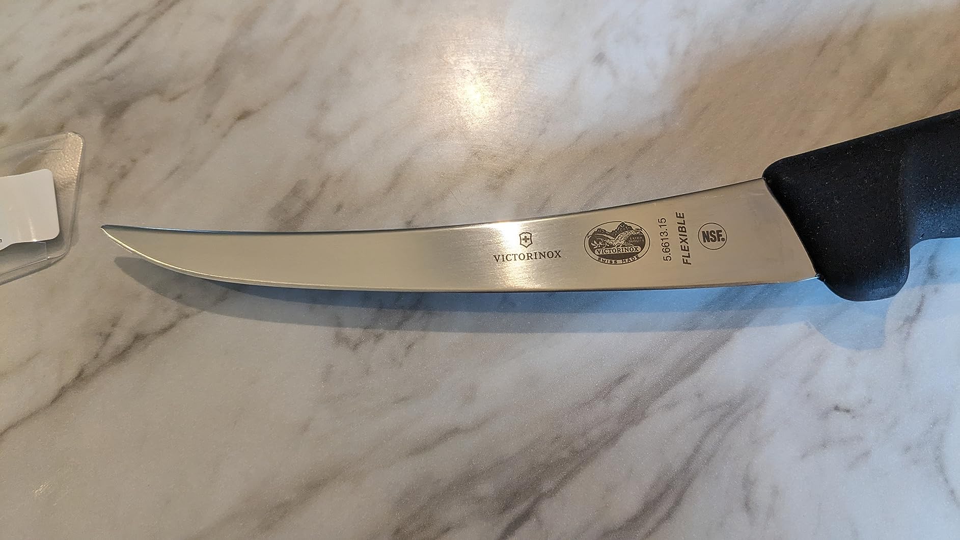 Victorinox Fibrox 6-In Curved Boning & Fillet Knife, Flexible Steel Blade customer photo 1