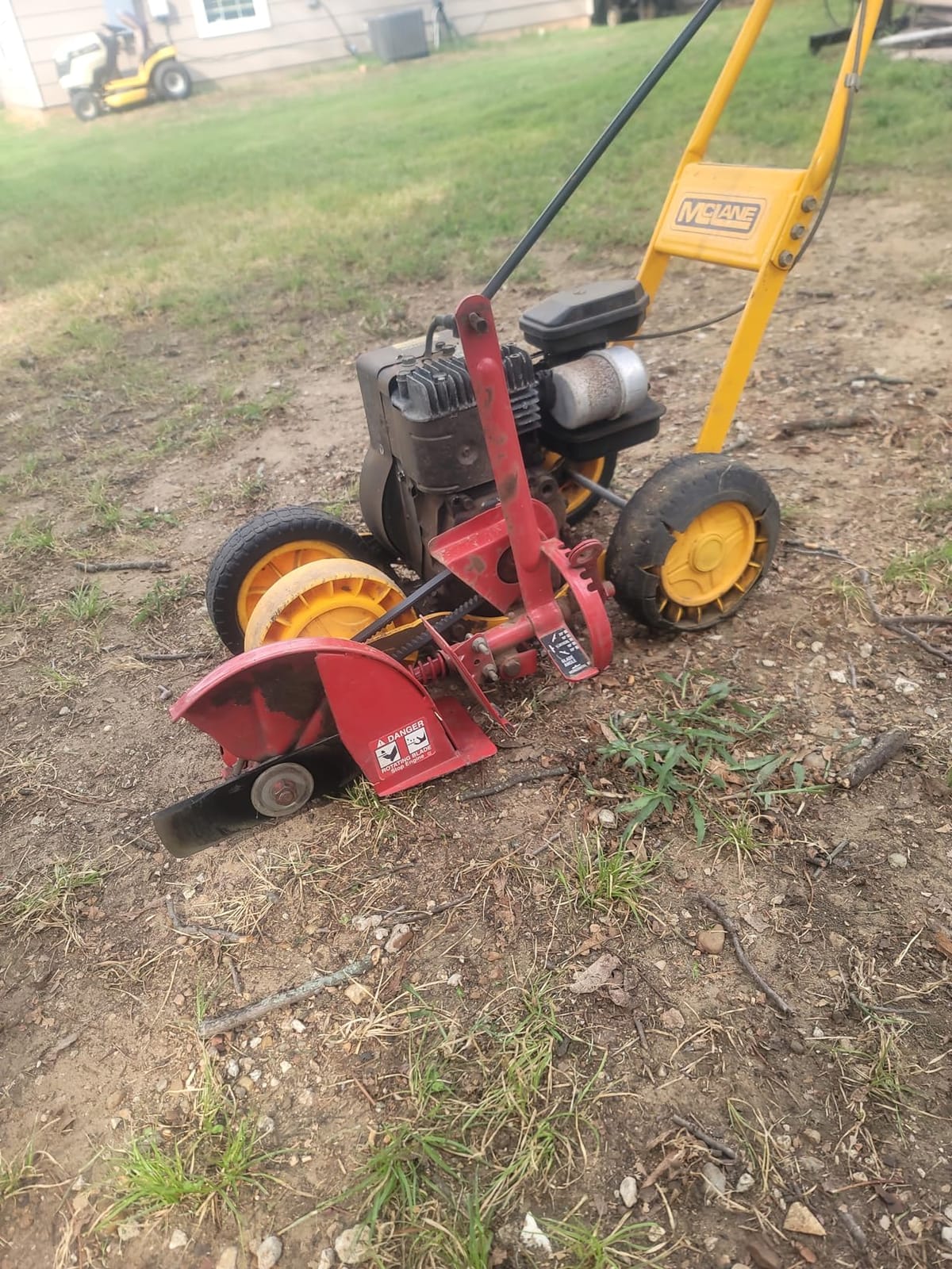 McLane 9 Inch Gas Powered Walk Behind Lawn Edger with 4 Rubber Wheels, 5.50 Gross Torque Engine and Spring Steel Blade, Powder Coat Finish, Red/Yellow customer photo 2