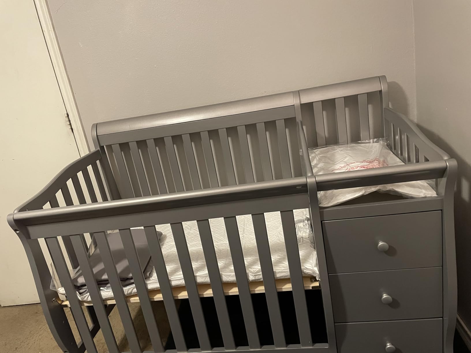 Dream On Me Jayden 4-in-1 Convertible Mini Baby Crib with 3 Drawer Changer customer photo 1