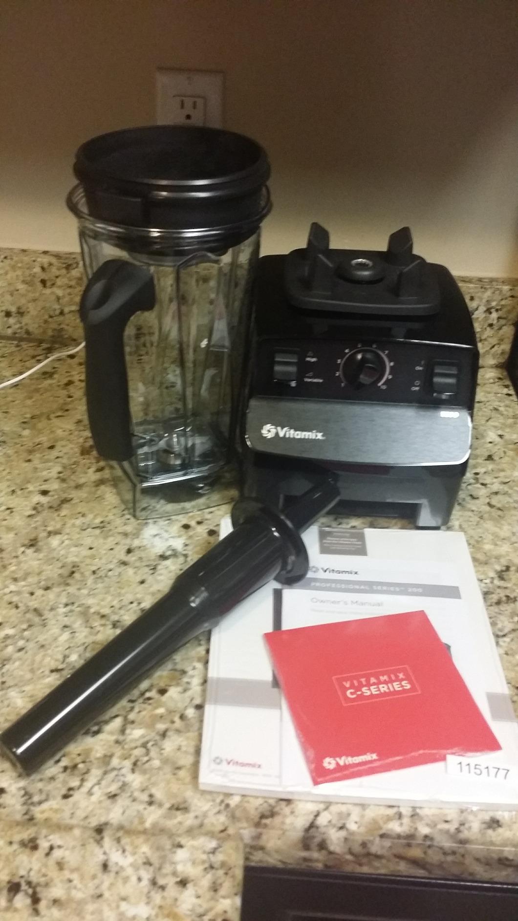 Vitamix 5200 Professional-Grade Blender, 64 oz. Container, Black customer photo 2