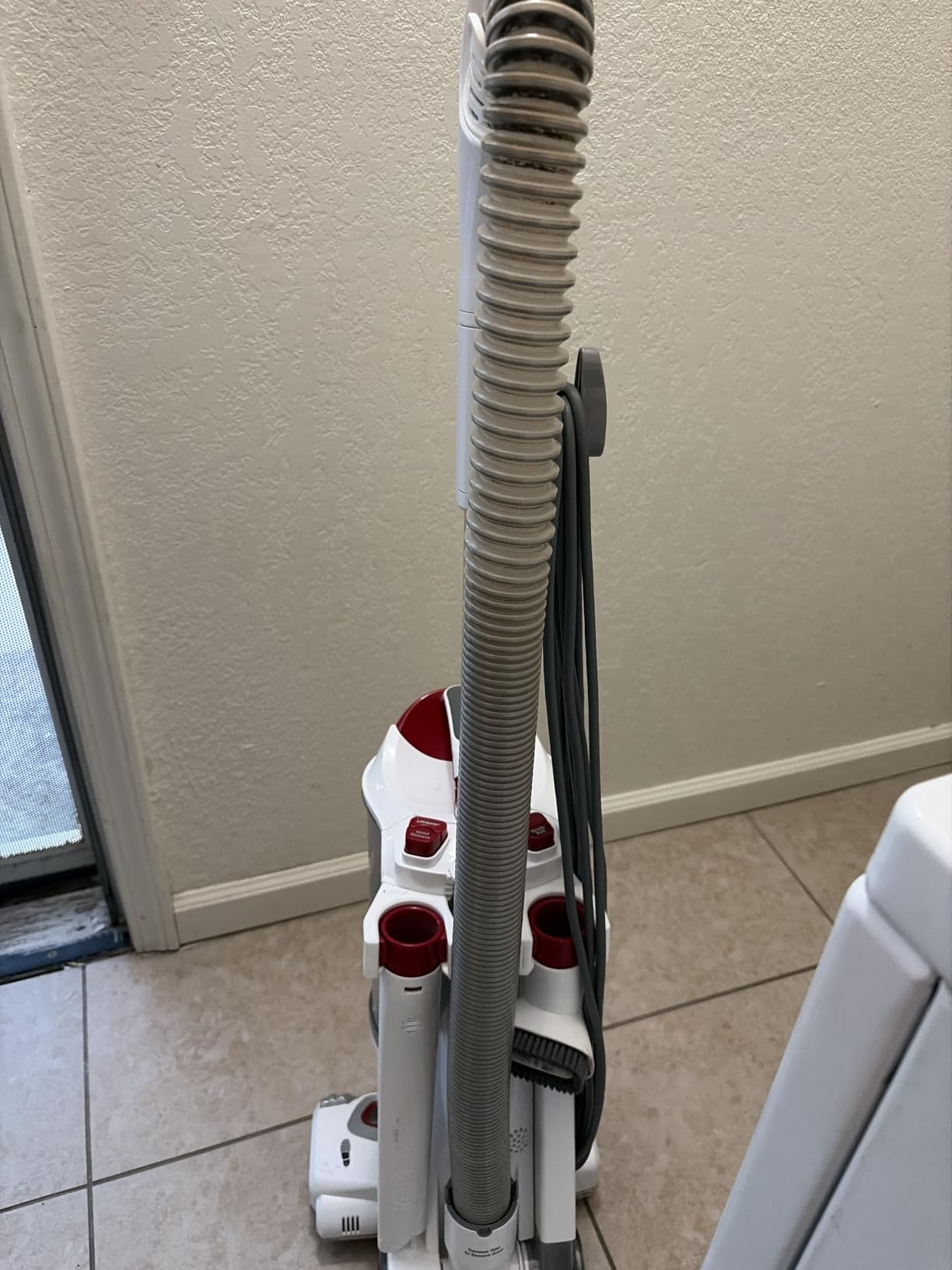 Shark Rotator Lift-Away Upright Vacuum with HEPA Filter, White/Red, NV501 | Lift-Away Pod, 0.9-Qt Dust Cup, Swivel Steering, LED Headlights, Wide Upholstery Tool, Dusting Brush and Crevice Tool customer photo 2